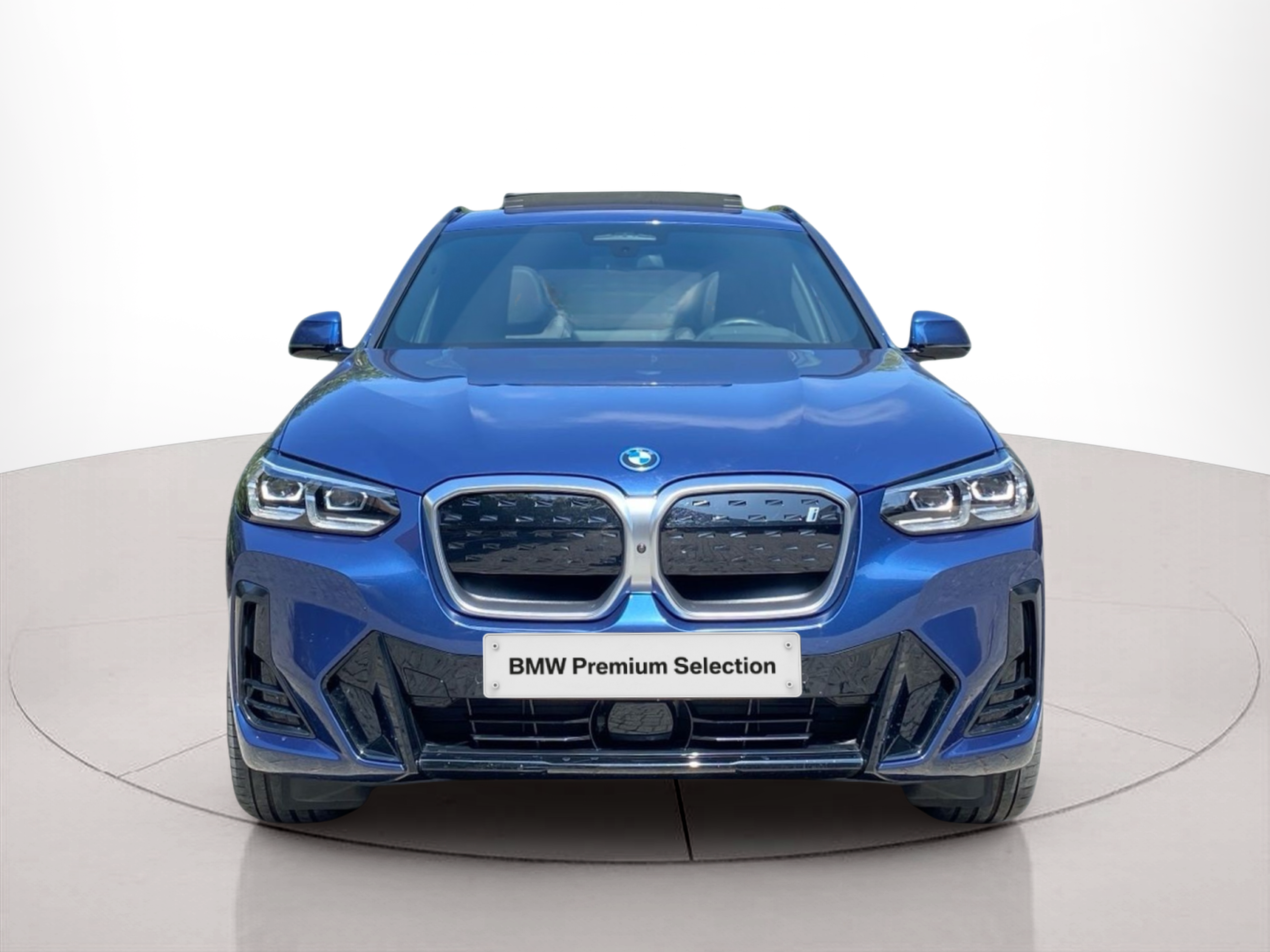 Fotos de BMW iX3 iX3 80 kWh color Azul. Año 2023. 210KW(286CV). Elétrico. En concesionario Caetano Baviera Lisboa de Lisboa