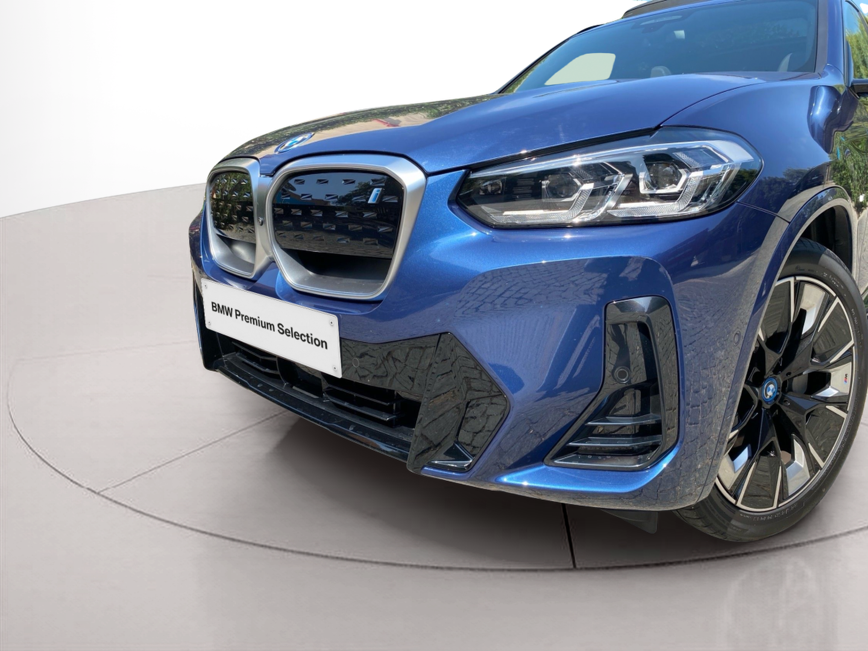 BMW iX3 iX3 80 kWh color Azul. Año 2023. 210KW(286CV). Elétrico. En concesionario Caetano Lisboa de Lisboa