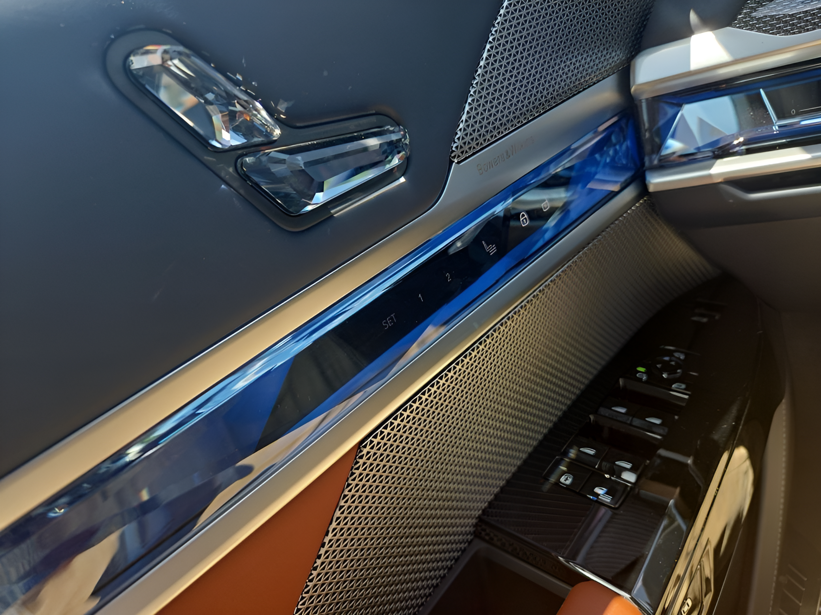 BMW I7 eDrive50 color Gris. Año 2024. 335KW(455CV). Elétrico. En concesionario Caetano Portimão de Portimão