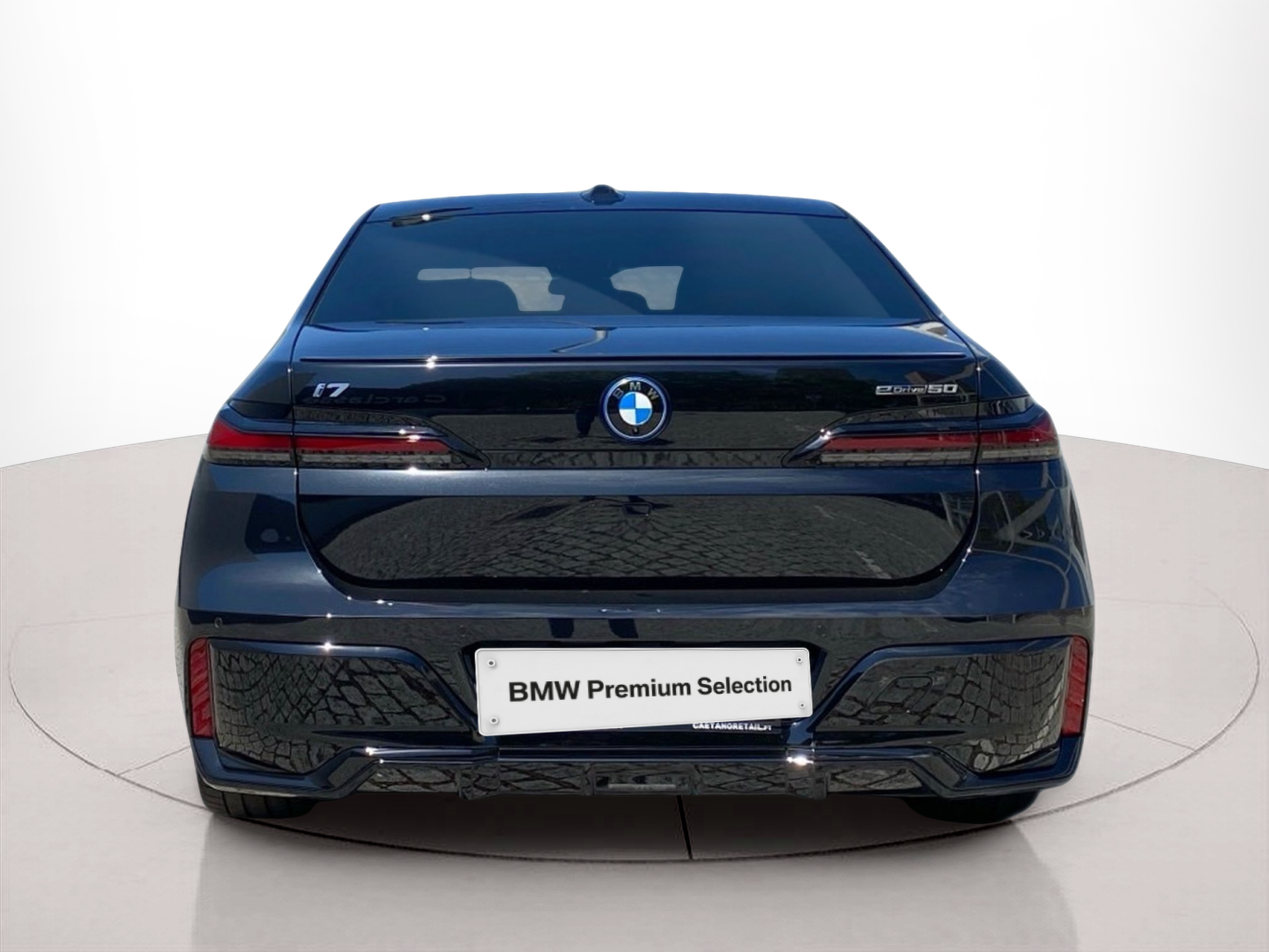 BMW I7 eDrive50 color Negro. Año 2025. 335KW(455CV). Elétrico. En concesionario Caetano Lisboa de Lisboa