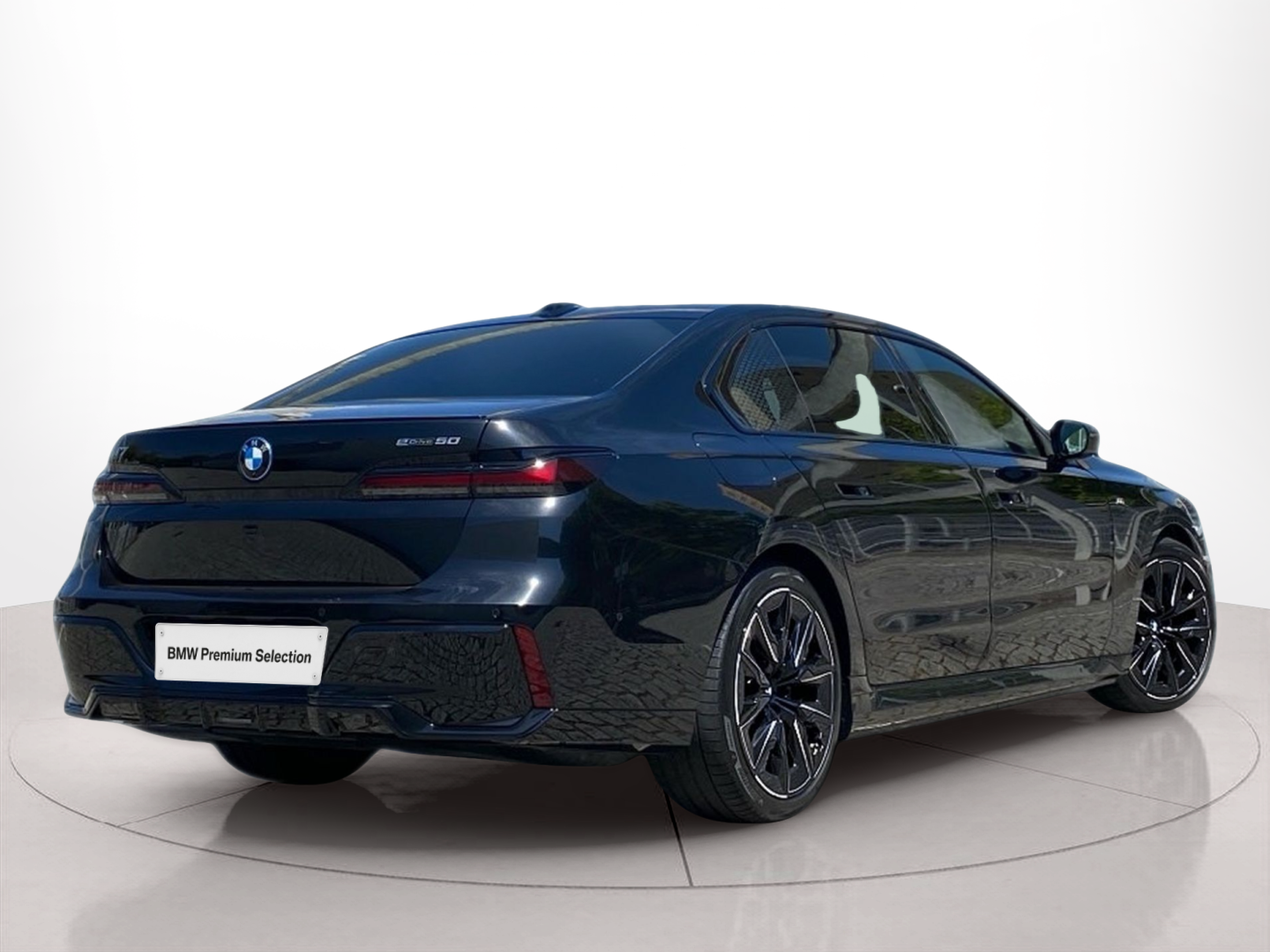 BMW I7 eDrive50 color Negro. Año 2025. 335KW(455CV). Elétrico. En concesionario Caetano Lisboa de Lisboa