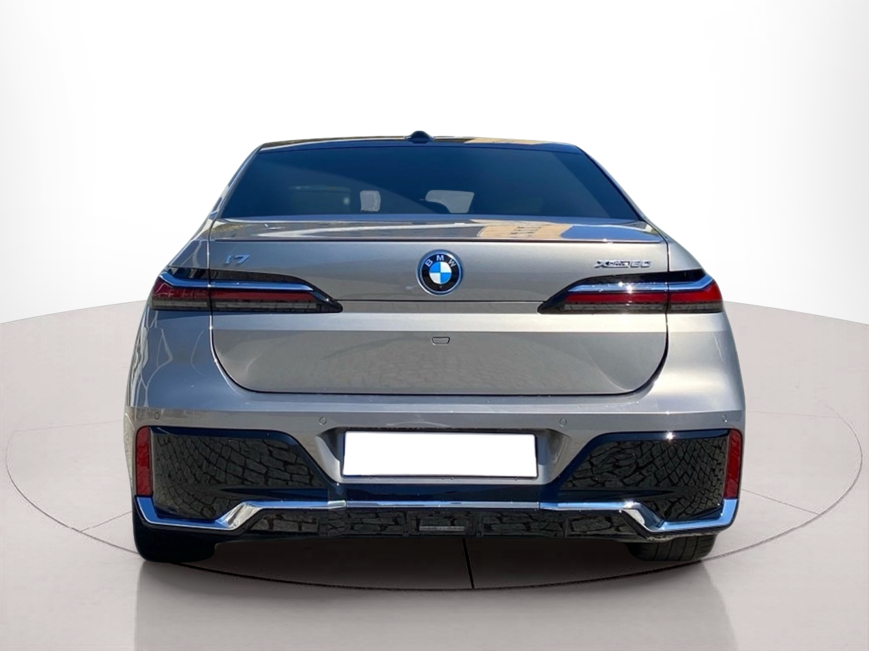 BMW I7 xDrive60 color Gris. Año 2024. 400KW(544CV). Elétrico. En concesionario Caetano Baviera Lisboa de Lisboa