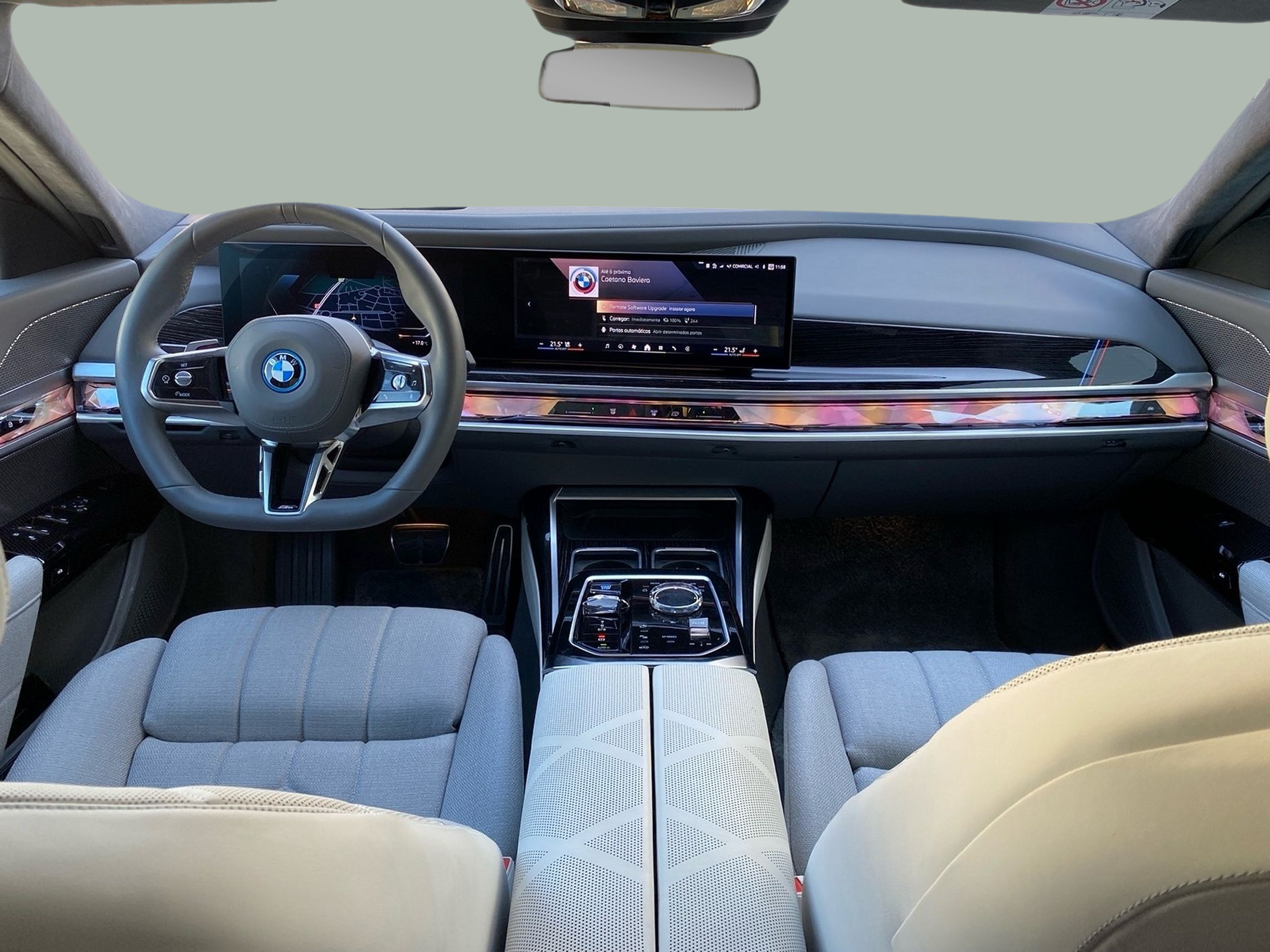 BMW I7 xDrive60 color Gris. Año 2024. 400KW(544CV). Elétrico. En concesionario Caetano Baviera Lisboa de Lisboa