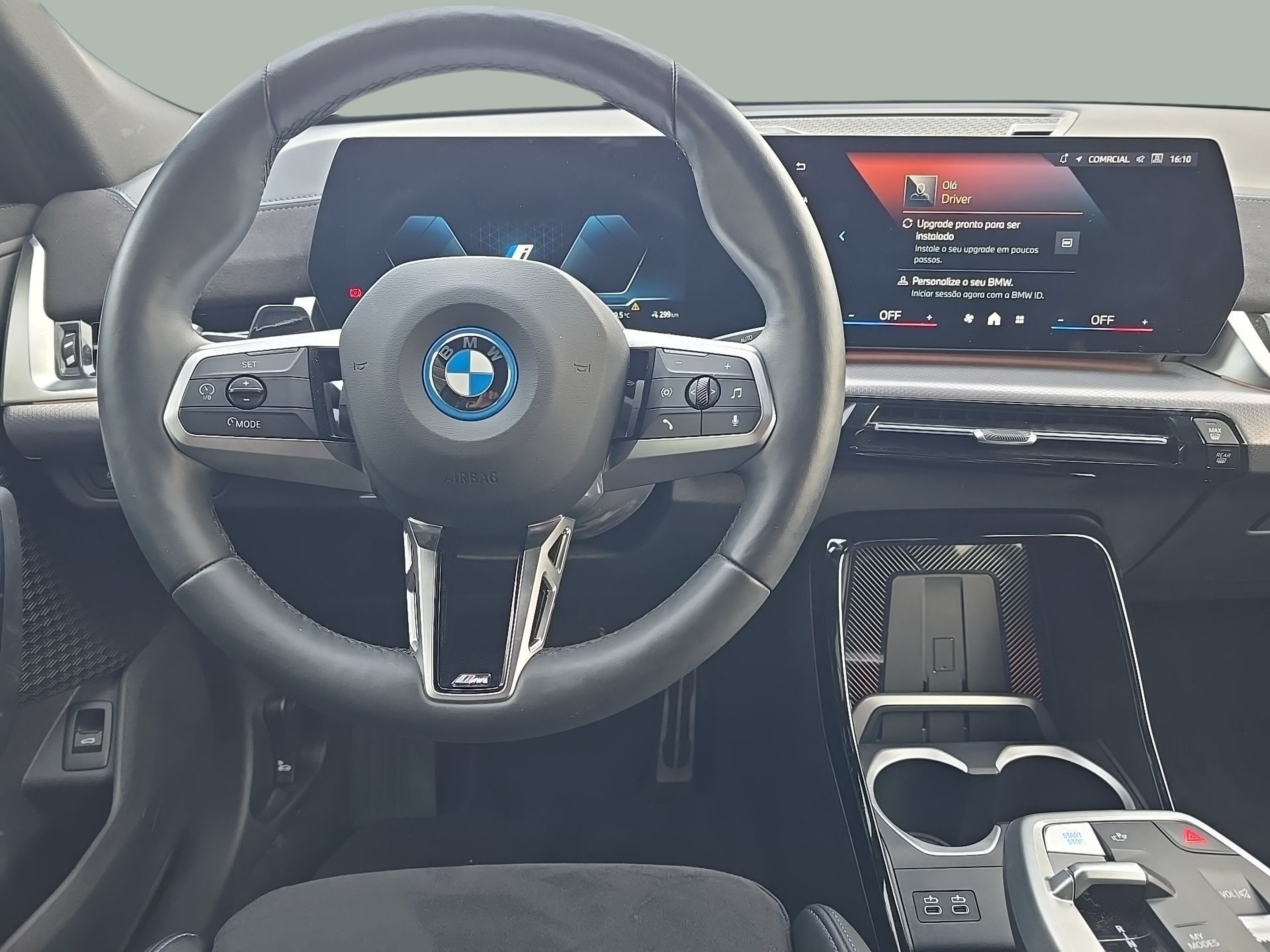 BMW iX2 eDrive20 color Negro. Año 2025. 150KW(204CV). Elétrico. En concesionario Caetano Santa Maria da Feira de Santa Maria da Feira