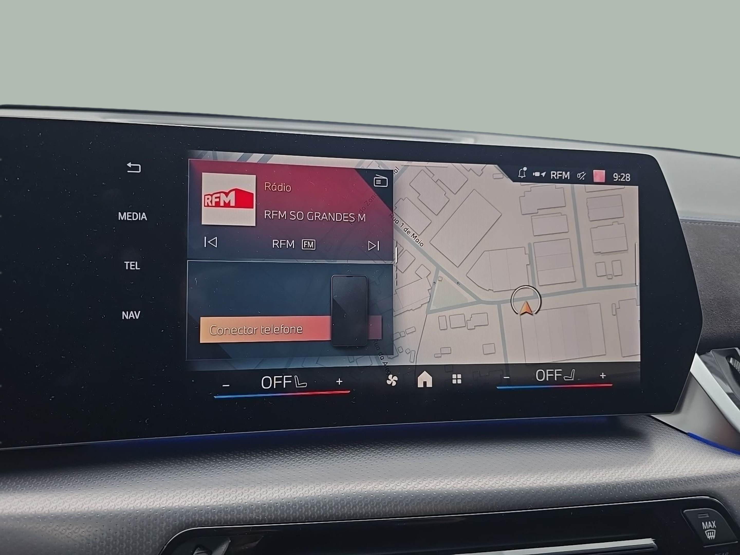 BMW iX2 eDrive20 color Gris. Año 2025. 150KW(204CV). Elétrico. En concesionario Caetano Santa Maria da Feira de Santa Maria da Feira