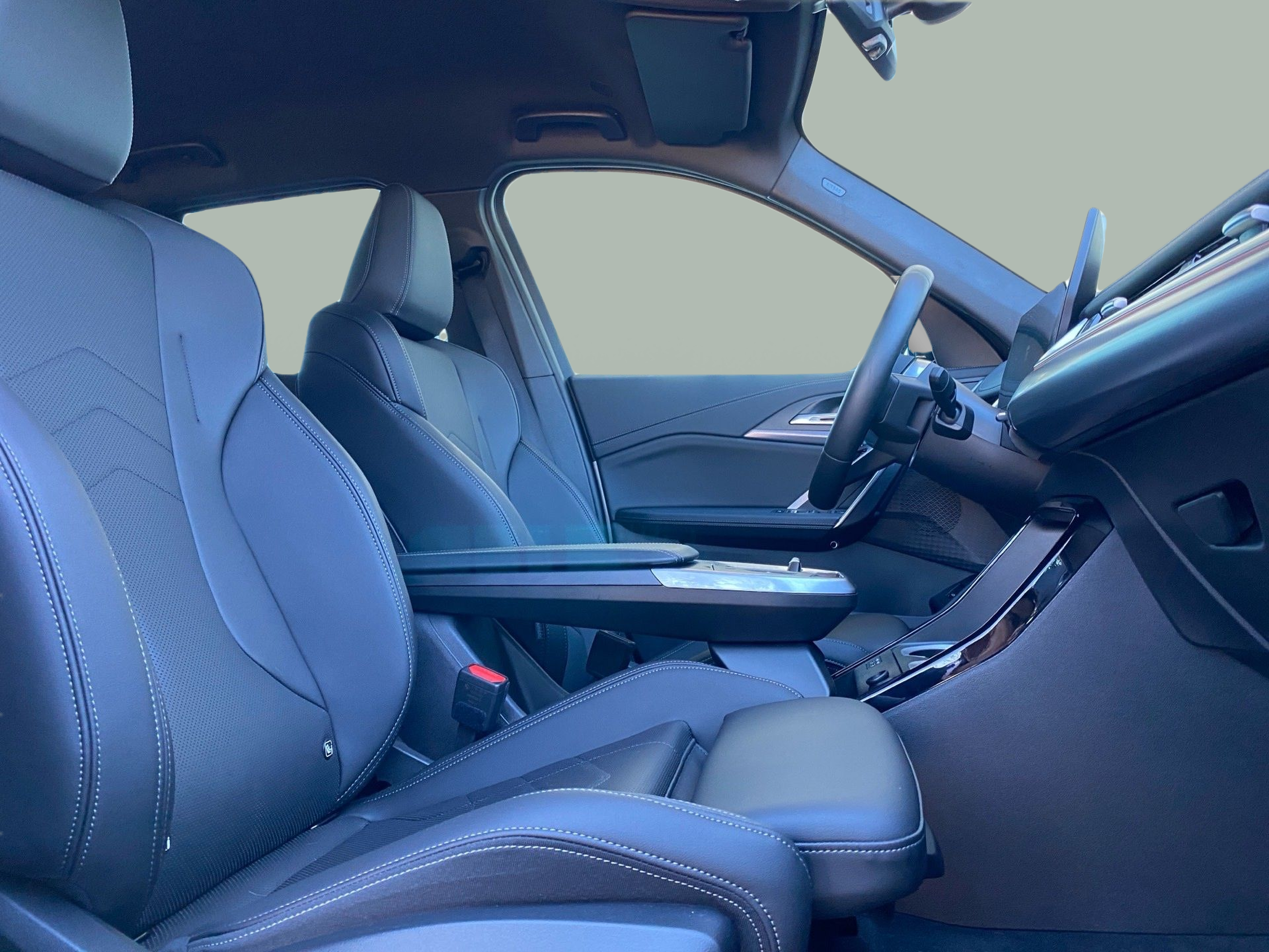 BMW iX1 xDrive30 color Blanco. Año 2025. 230KW(313CV). Elétrico. En concesionario Caetano Baviera Cascais de Cascais