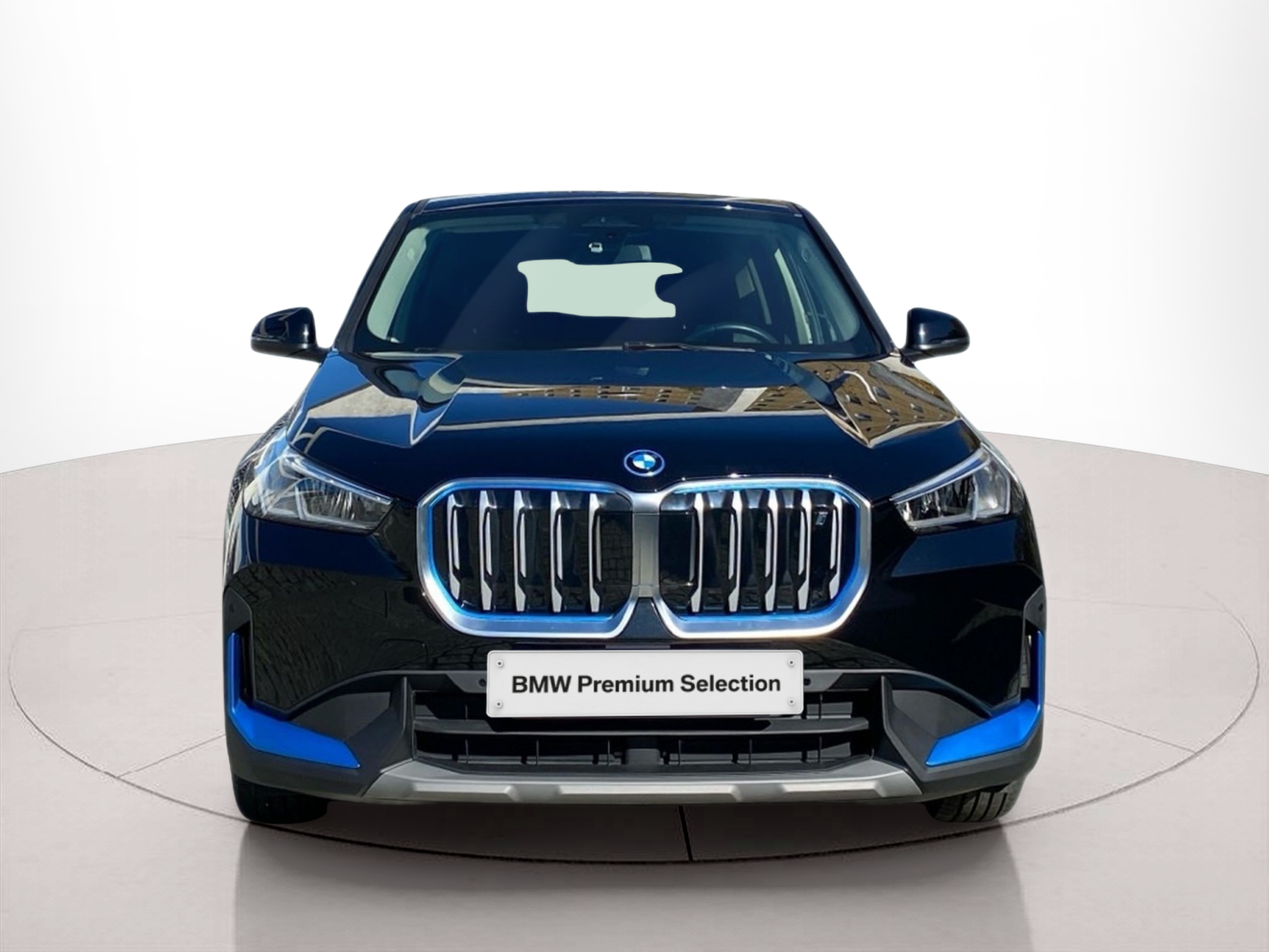 Fotos de BMW iX1 xDrive30 color Negro. Año 2023. 230KW(313CV). Elétrico. En concesionario Caetano Lisboa de Lisboa