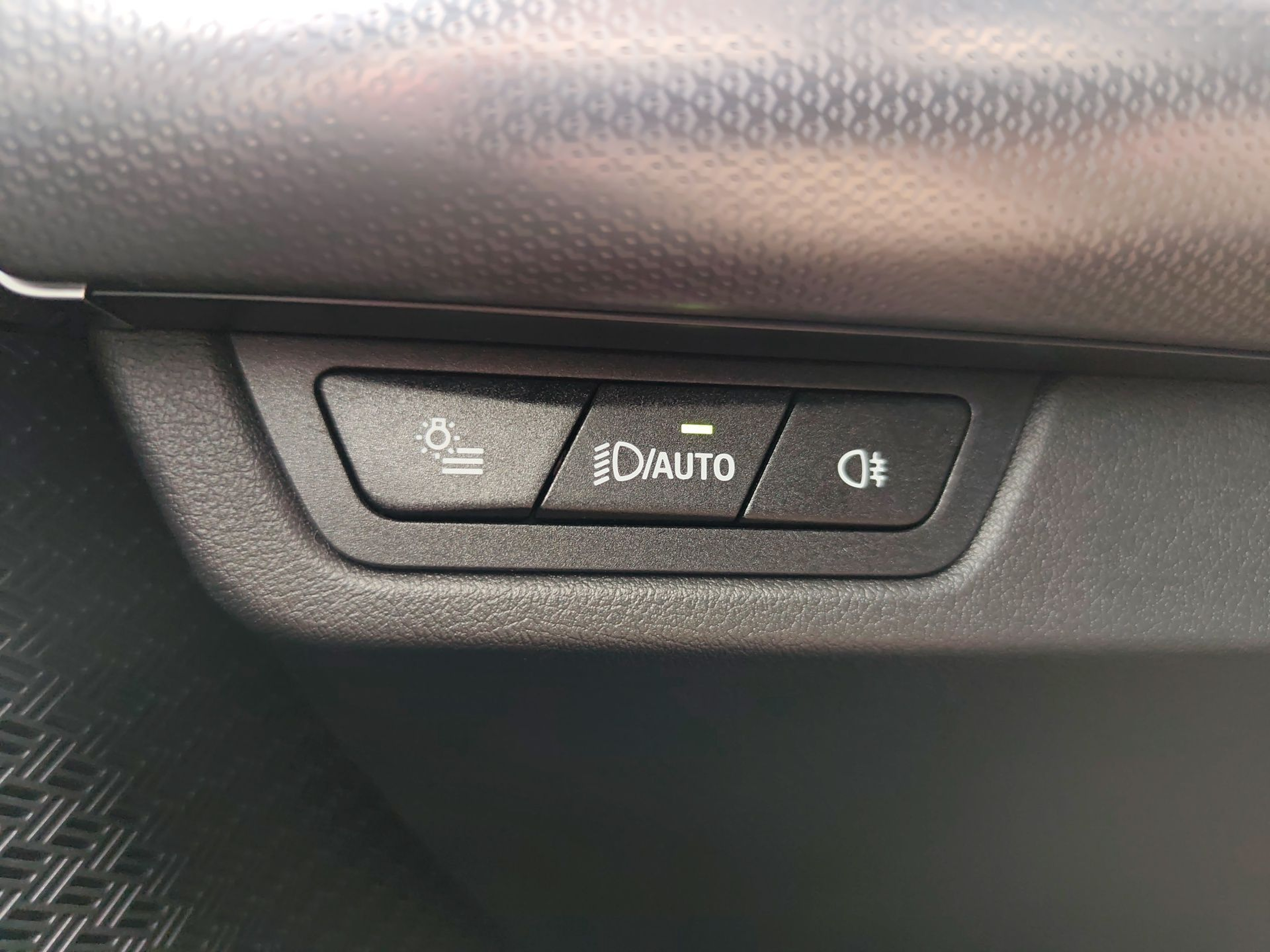 BMW iX1 xDrive30 color Negro. Año 2023. 230KW(313CV). Elétrico. En concesionario Caetano Baviera Santa Maria da Feira de Santa Maria da Feira