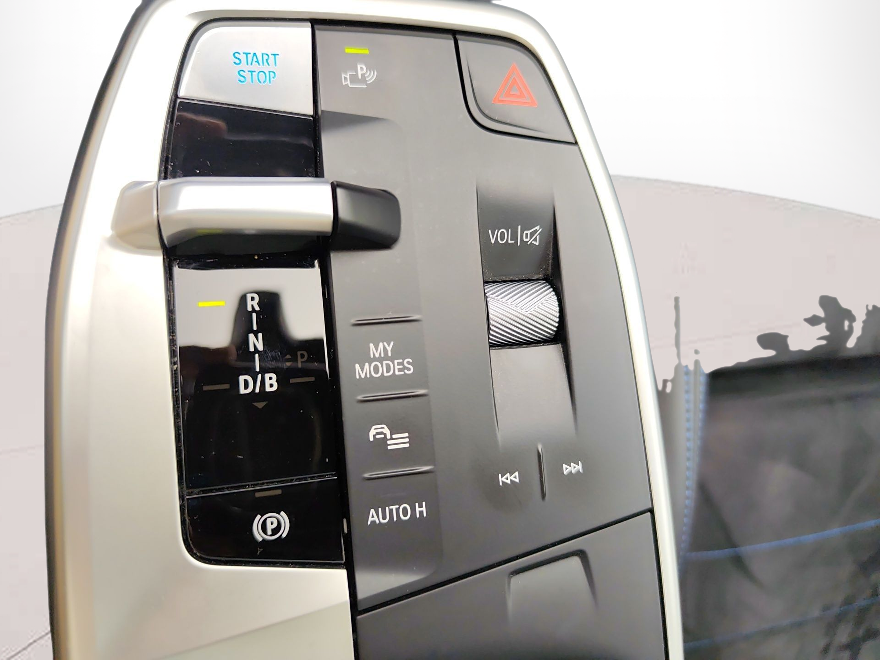 BMW iX1 xDrive30 color Negro. Año 2023. 230KW(313CV). Elétrico. En concesionario Caetano Baviera Santa Maria da Feira de Santa Maria da Feira