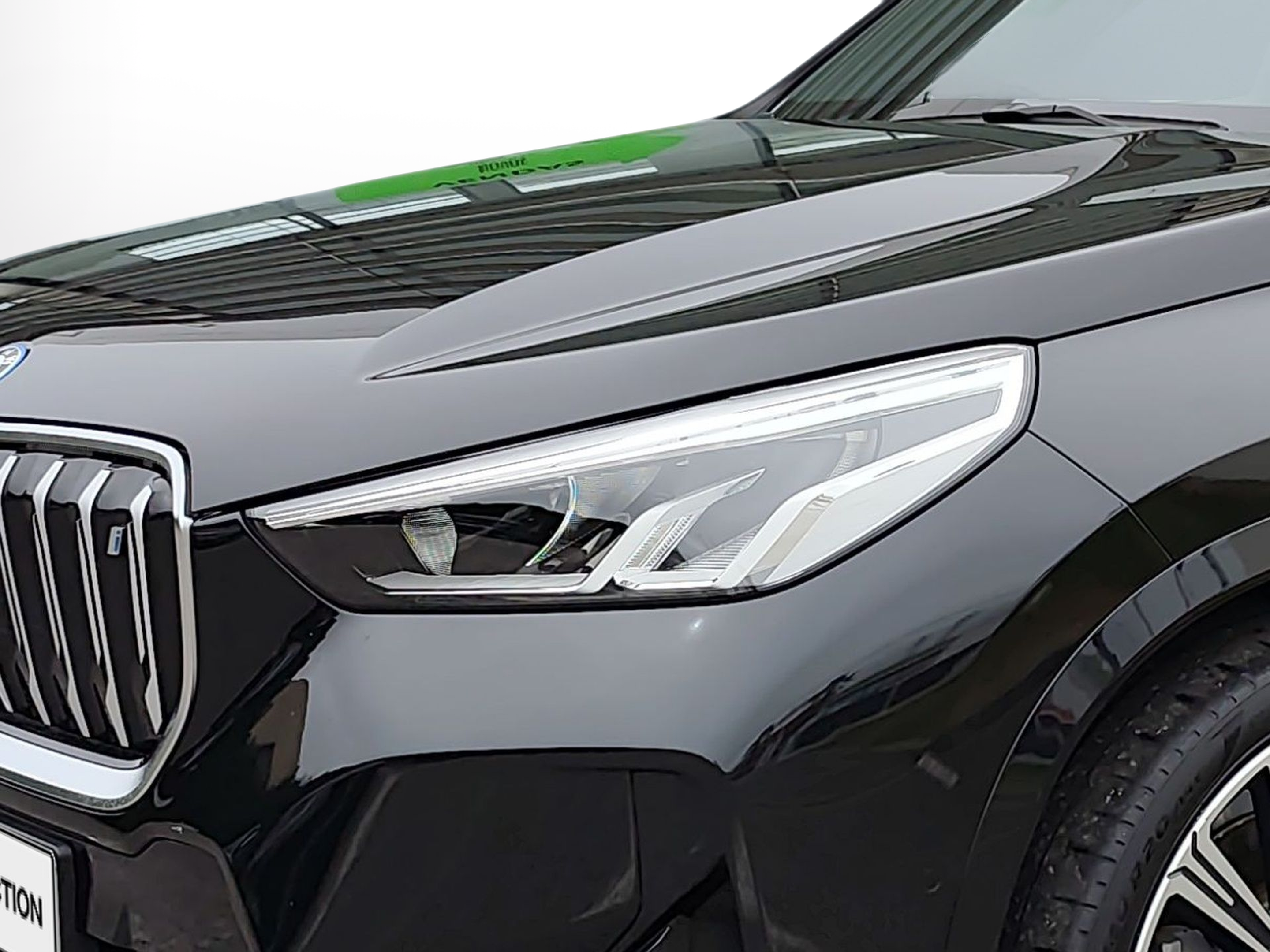 BMW iX1 xDrive30 color Negro. Año 2023. 230KW(313CV). Elétrico. En concesionario Caetano Baviera Santa Maria da Feira de Santa Maria da Feira