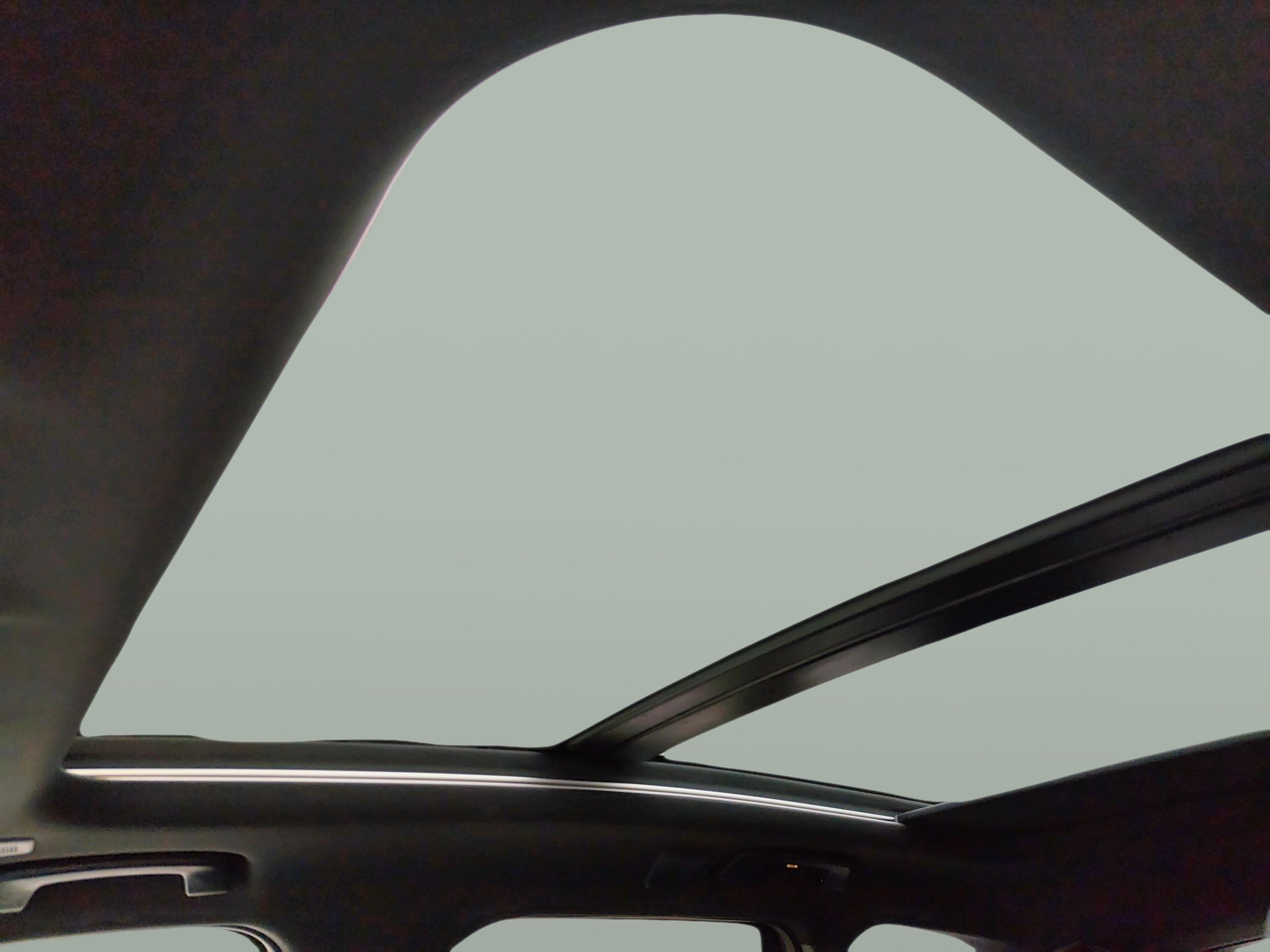 BMW iX1 xDrive30 color Negro. Año 2023. 230KW(313CV). Elétrico. En concesionario Caetano Baviera Santa Maria da Feira de Santa Maria da Feira