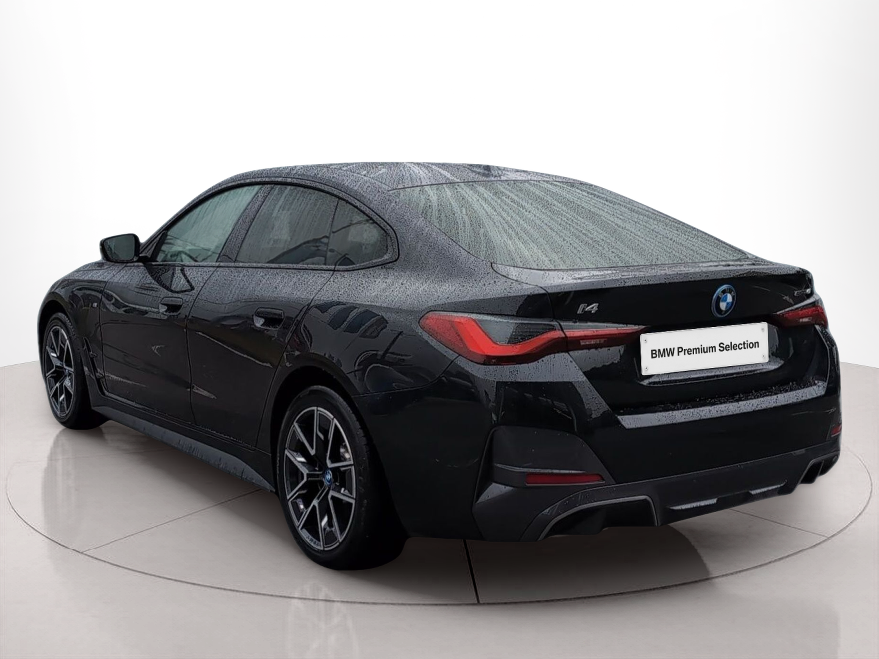 BMW i4 i4 eDrive40 color Negro. Año 2023. 250KW(340CV). Elétrico. En concesionario Caetano Aveiro de Aveiro