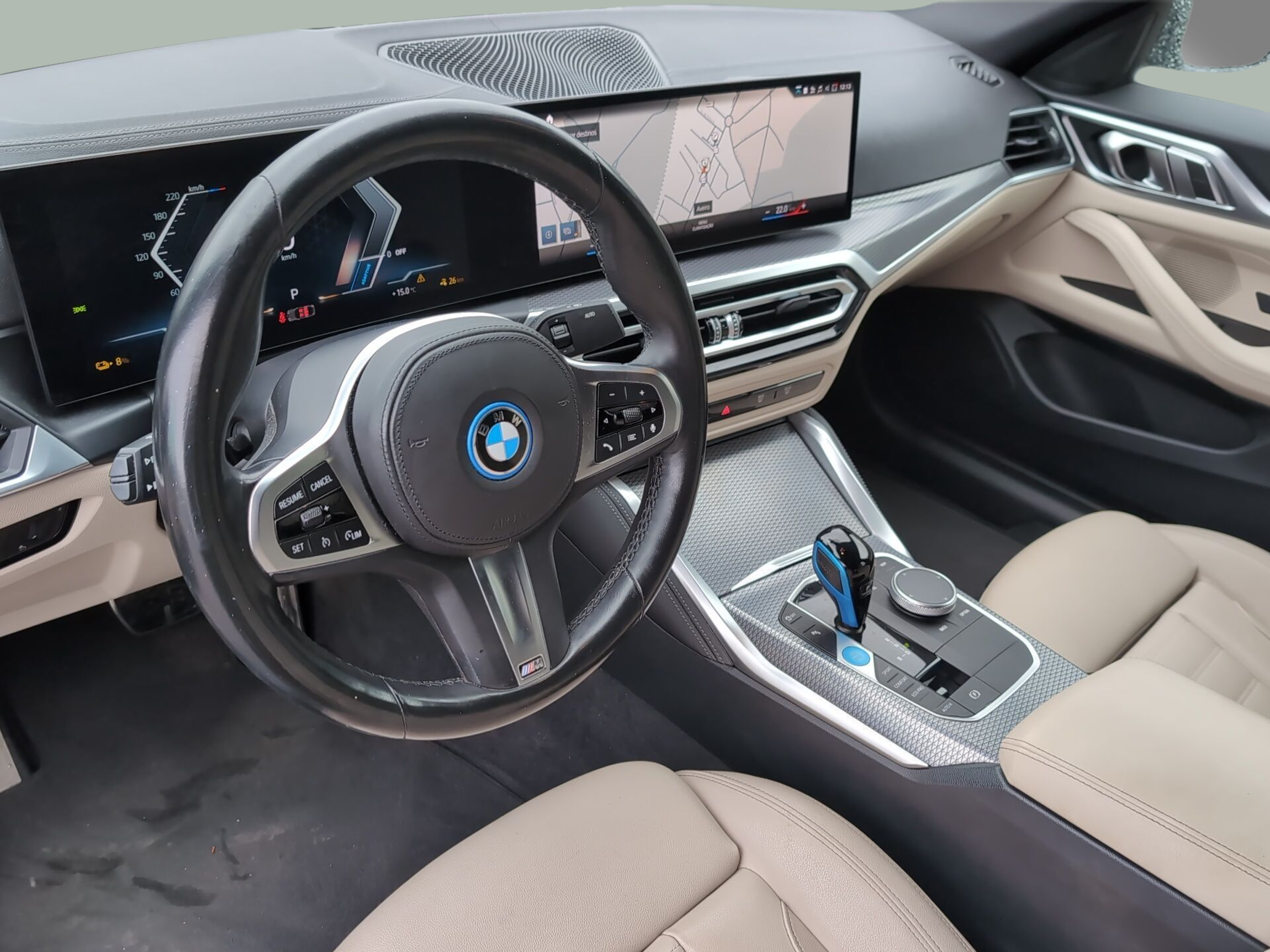 BMW i4 i4 eDrive40 color Negro. Año 2023. 250KW(340CV). Elétrico. En concesionario Caetano Aveiro de Aveiro