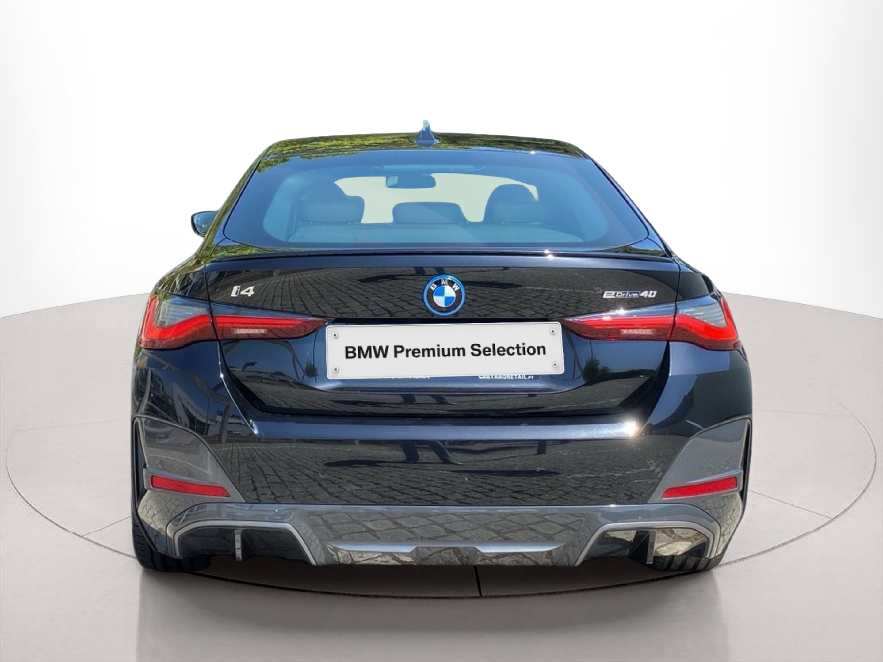 BMW i4 i4 eDrive40 color Negro. Año 2023. 250KW(340CV). Elétrico. En concesionario Caetano Lisboa de Lisboa