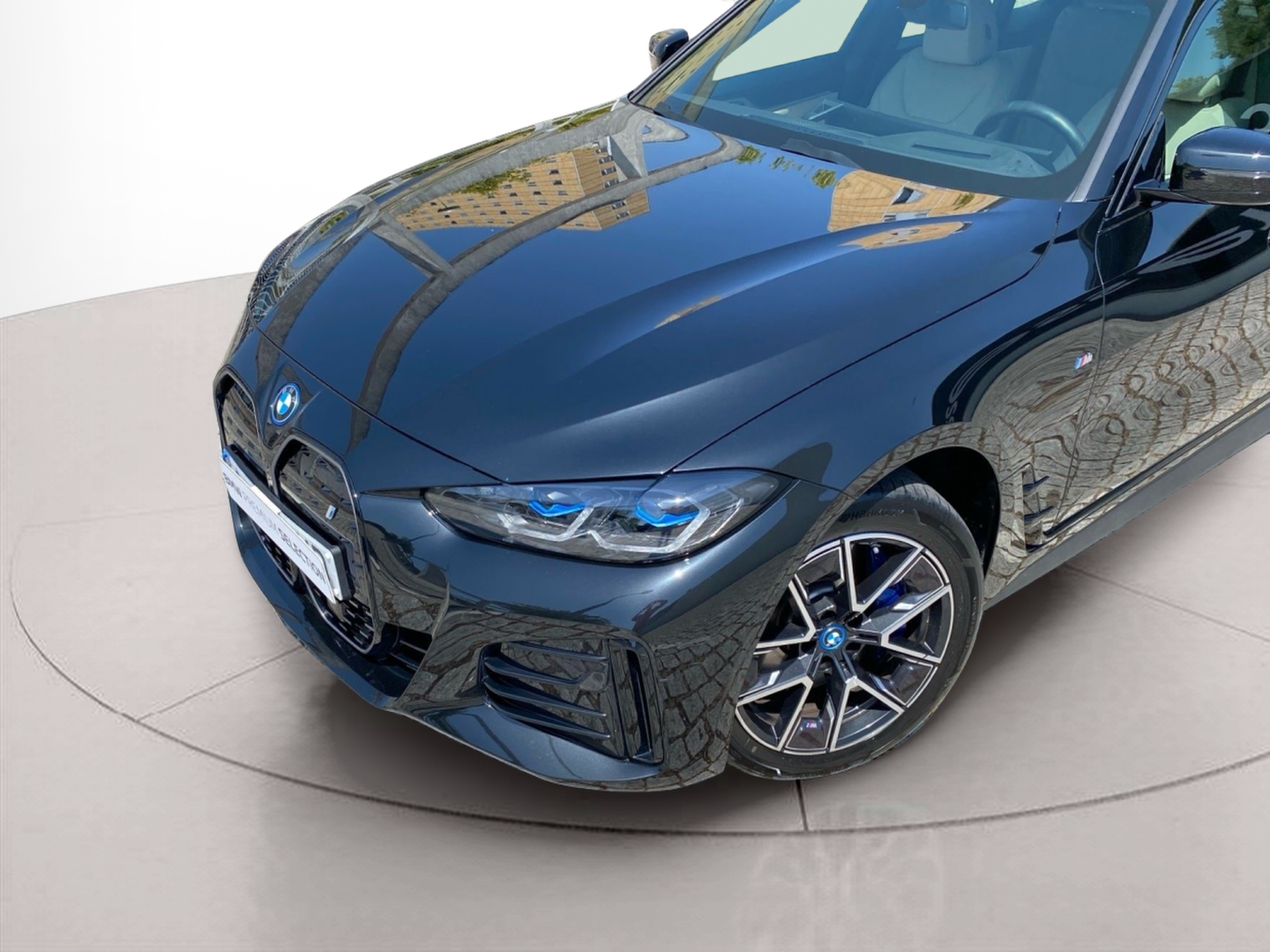 BMW i4 i4 eDrive40 color Negro. Año 2023. 250KW(340CV). Elétrico. En concesionario Caetano Lisboa de Lisboa