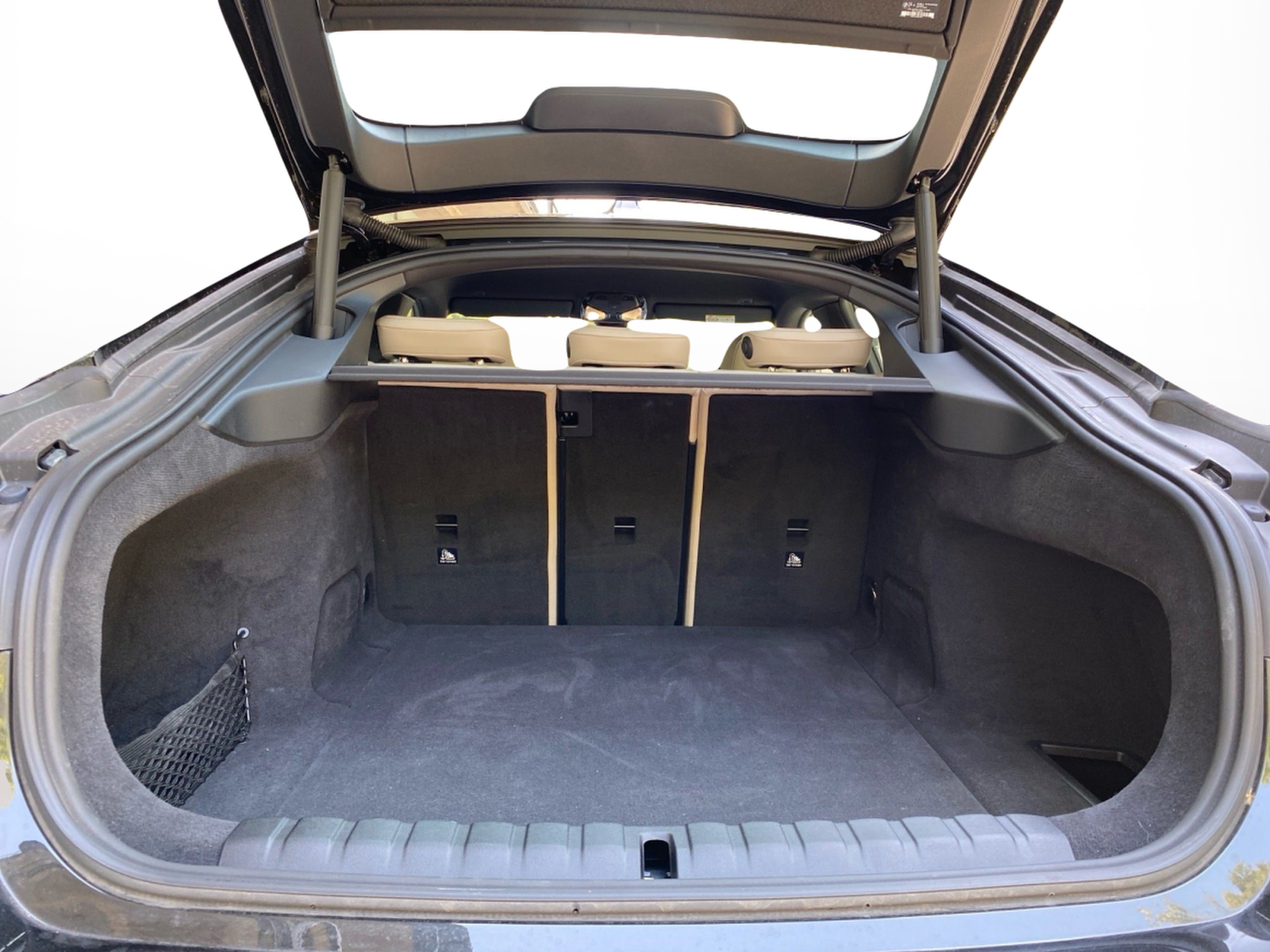 BMW i4 i4 eDrive40 color Negro. Año 2023. 250KW(340CV). Elétrico. En concesionario Caetano Lisboa de Lisboa