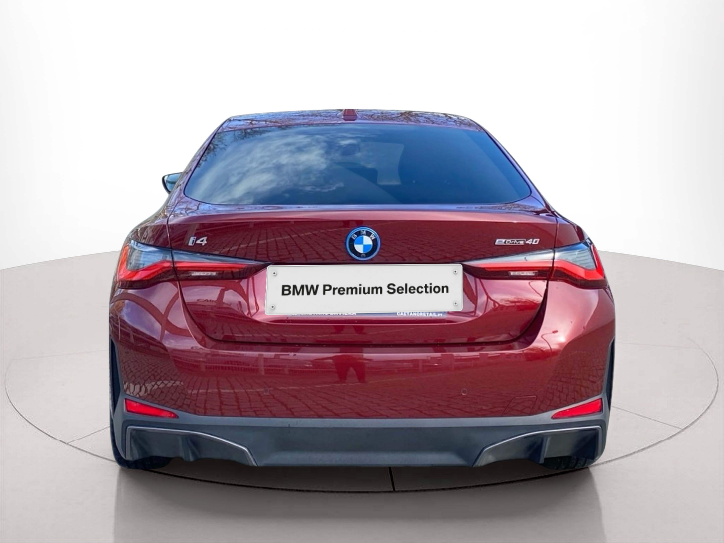 BMW i4 i4 eDrive40 color Rojo. Año 2023. 250KW(340CV). Elétrico. En concesionario Caetano Lisboa de Lisboa