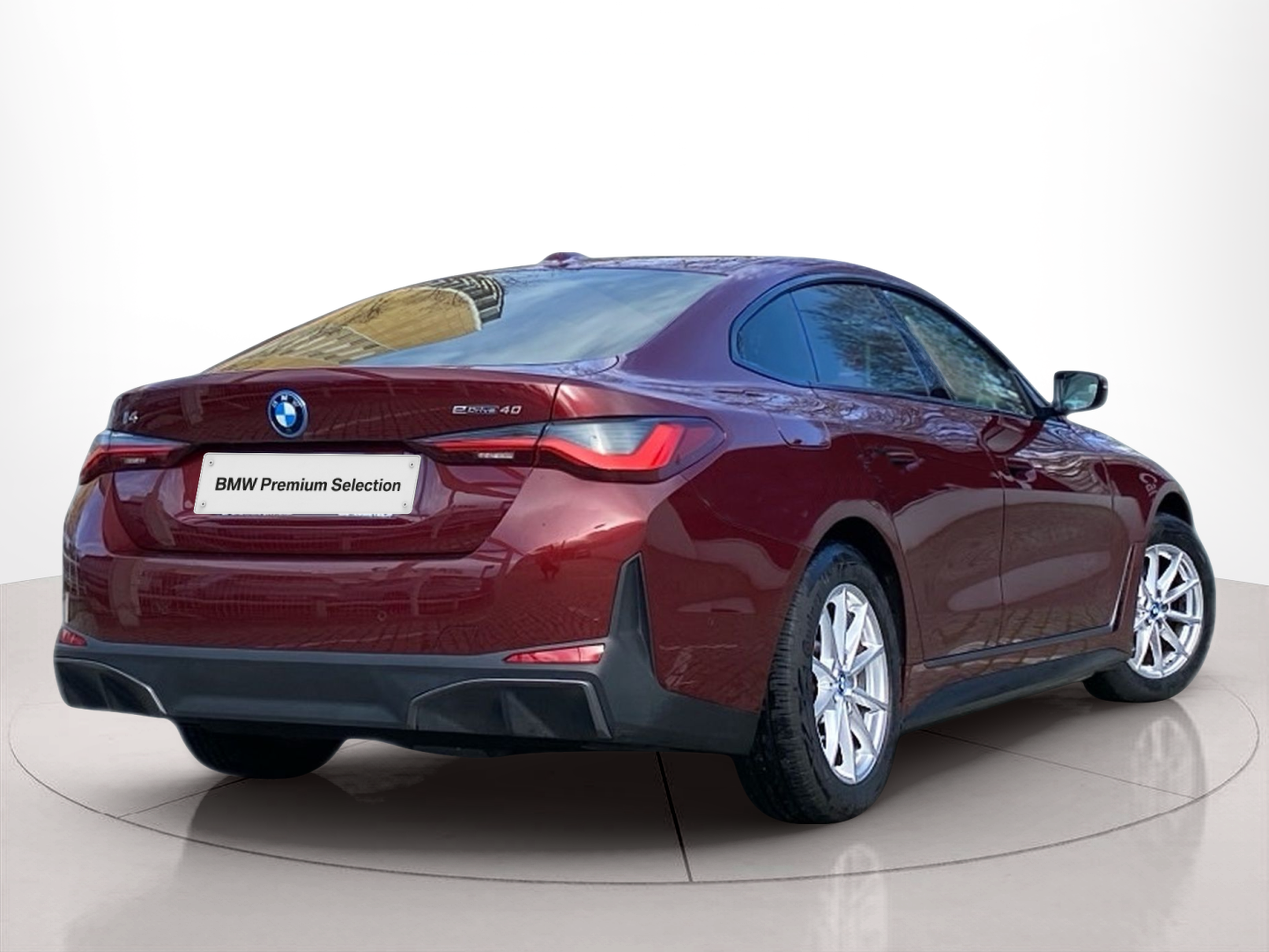 BMW i4 i4 eDrive40 color Rojo. Año 2023. 250KW(340CV). Elétrico. En concesionario Caetano Lisboa de Lisboa