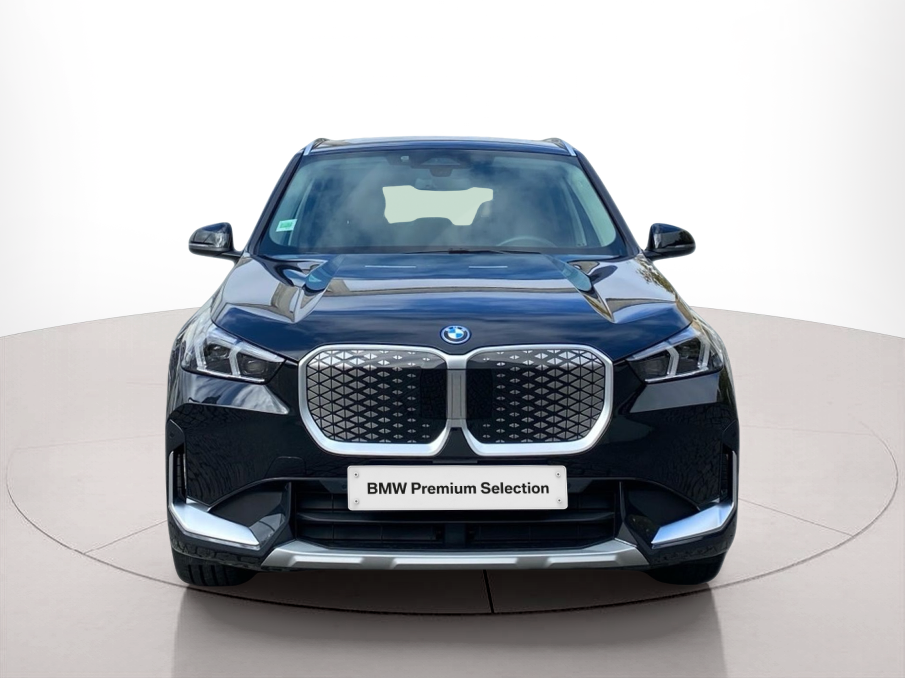 Fotos de BMW iX1 eDrive20 color Negro. Año 2025. 150KW(204CV). Elétrico. En concesionario Caetano Baviera Lisboa de Lisboa