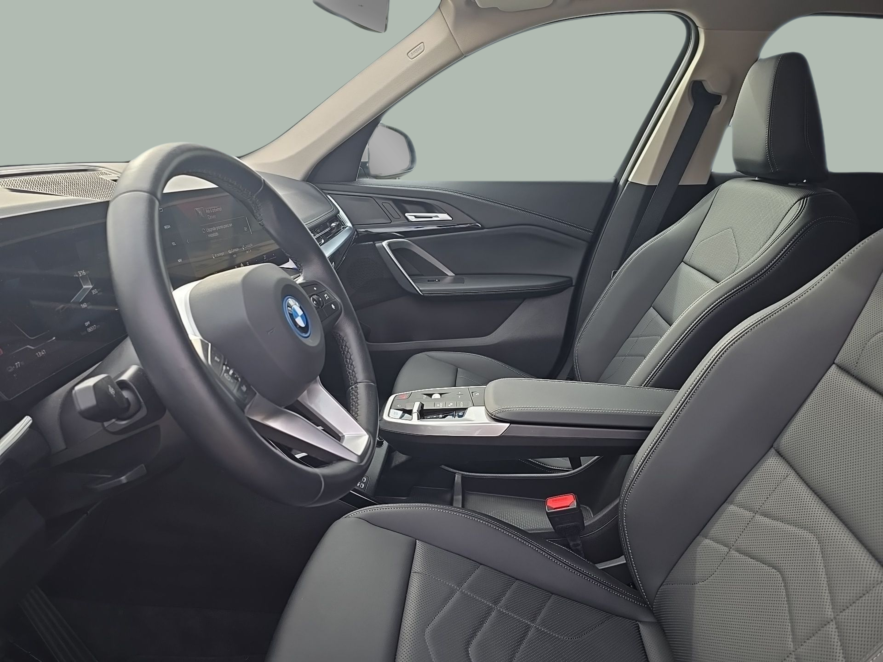 BMW iX1 eDrive20 color Negro. Año 2024. 150KW(204CV). Elétrico. En concesionario Caetano Aveiro de Aveiro