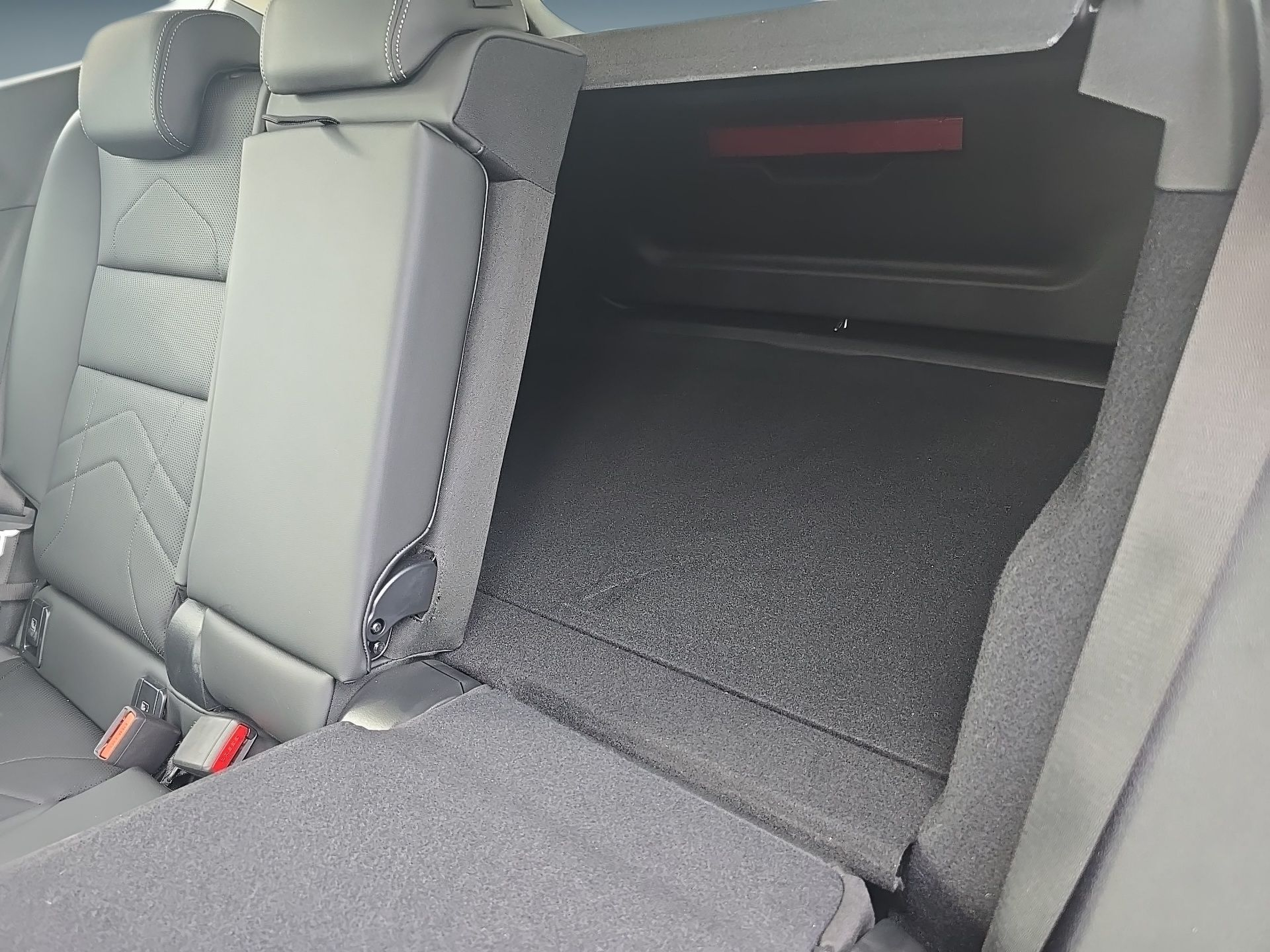 BMW iX1 eDrive20 color Negro. Año 2024. 150KW(204CV). Elétrico. En concesionario Caetano Aveiro de Aveiro