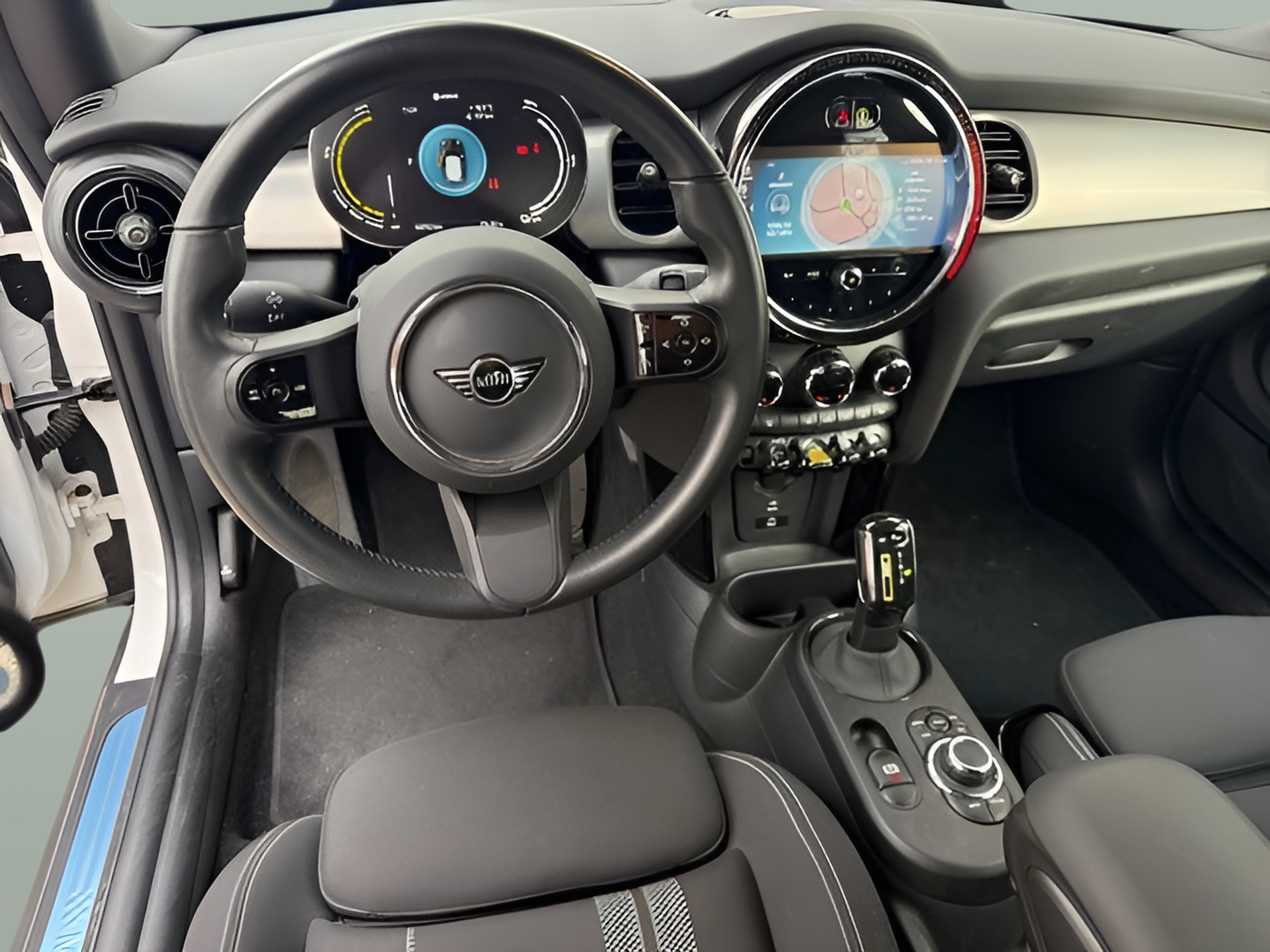 fotoG 10 del MINI MINI 3 Portas Cooper S E 135 kW (184 CV) 184cv Elétrico de 2023 em Vila Nova de Gaia