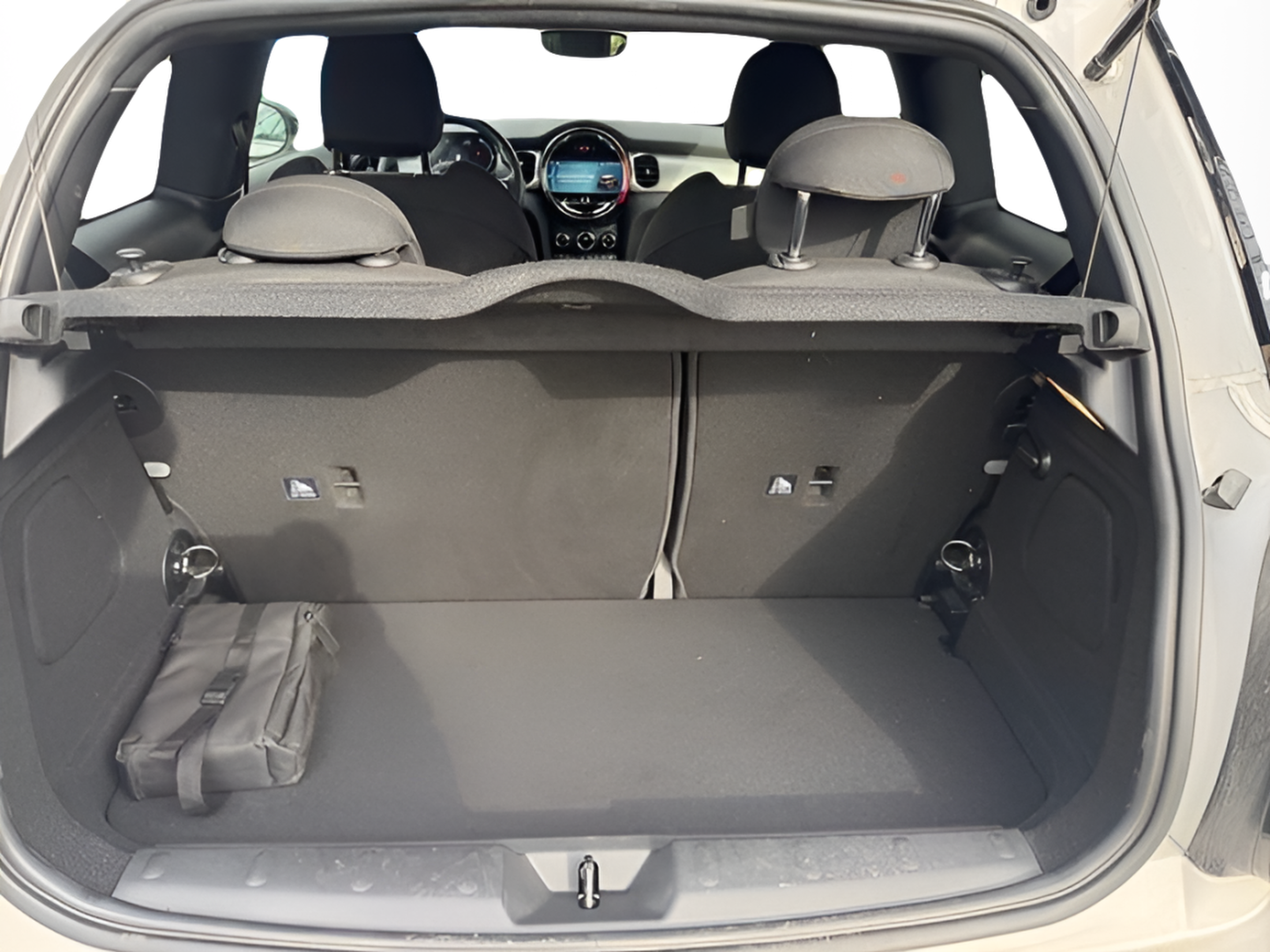fotoG 13 del MINI MINI 3 Portas Cooper S E 135 kW (184 CV) 184cv Elétrico de 2023 em Vila Nova de Gaia