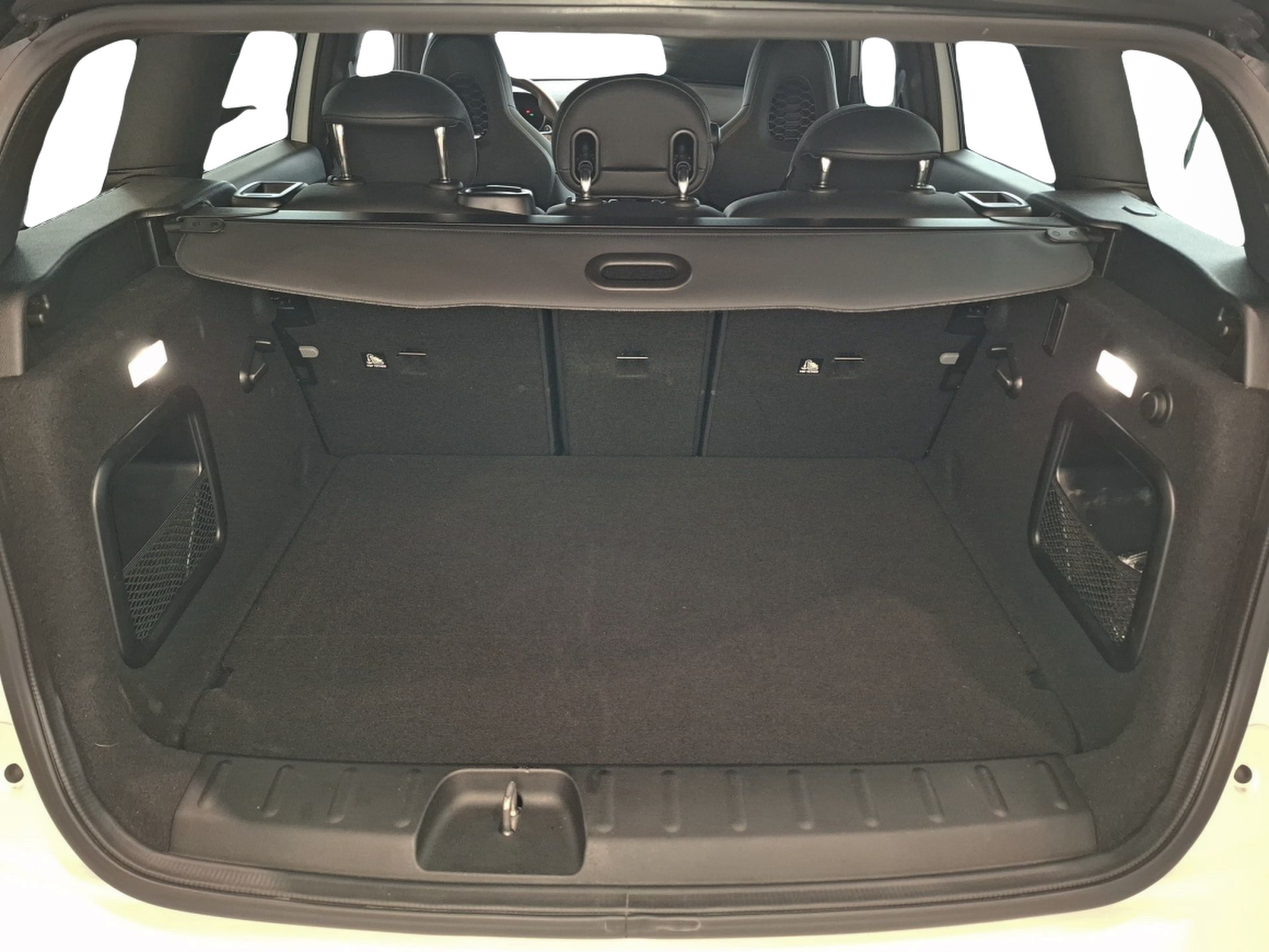 fotoG 24 del MINI MINI Clubman John Cooper Works ALL4 225 kW (306 CV) 306cv Gasolina de 2023 em Vila Nova de Gaia