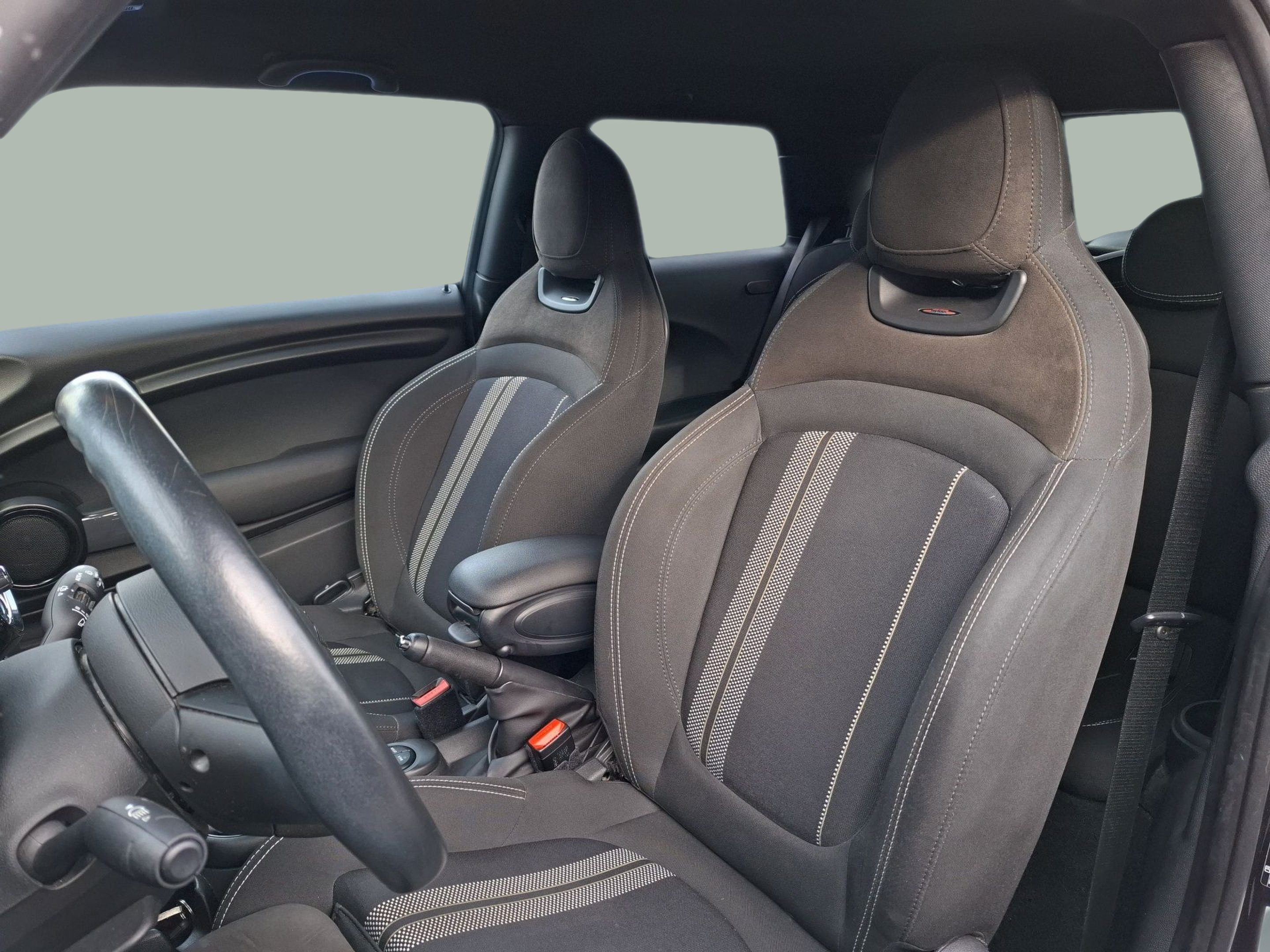 fotoG 3 del MINI MINI 3 Portas One 75 kW (102 CV) 102cv Gasolina de 2020 em Vila Nova de Gaia