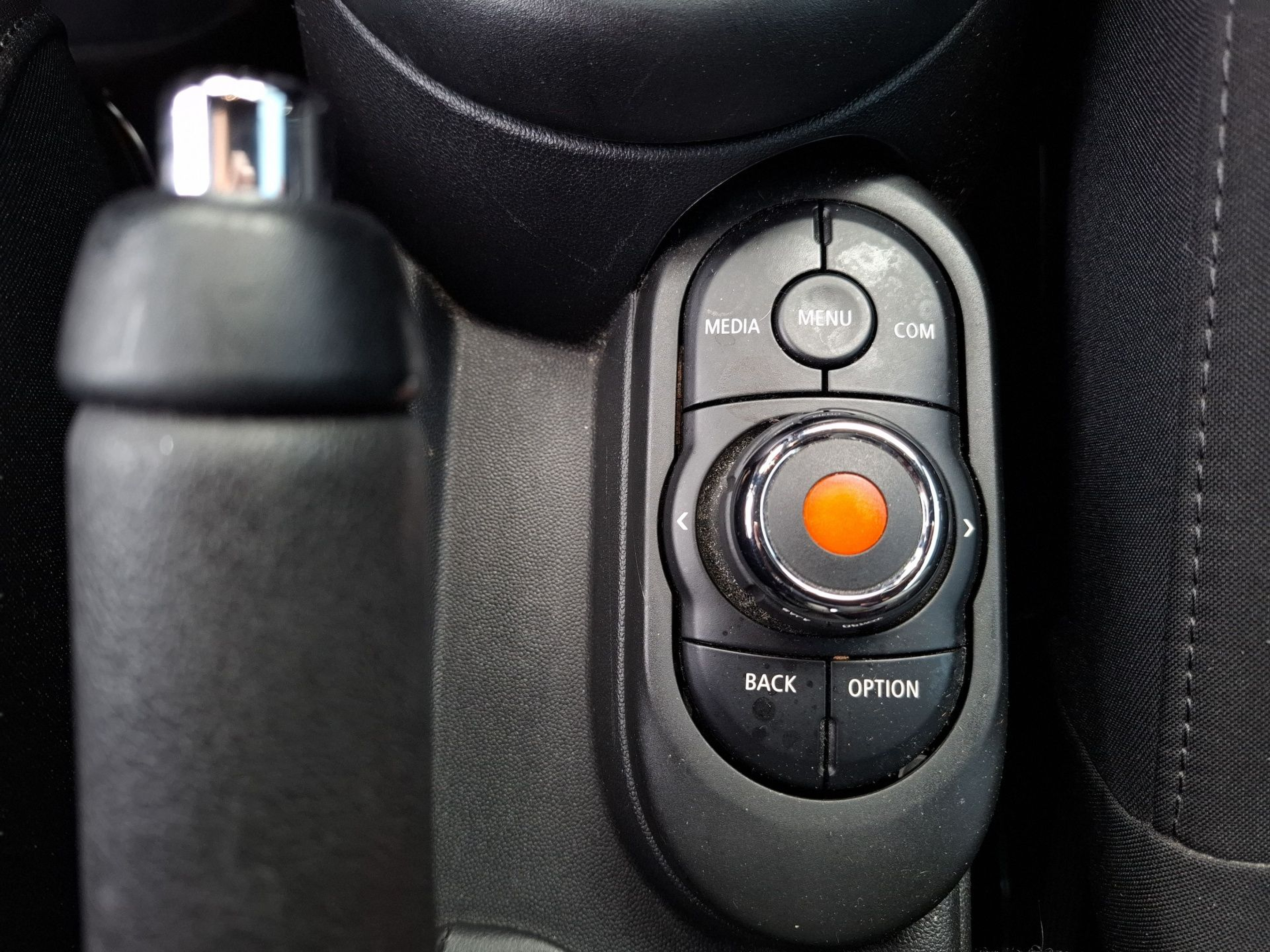 fotoG 19 del MINI MINI 3 Portas One 75 kW (102 CV) 102cv Gasolina de 2020 em Vila Nova de Gaia