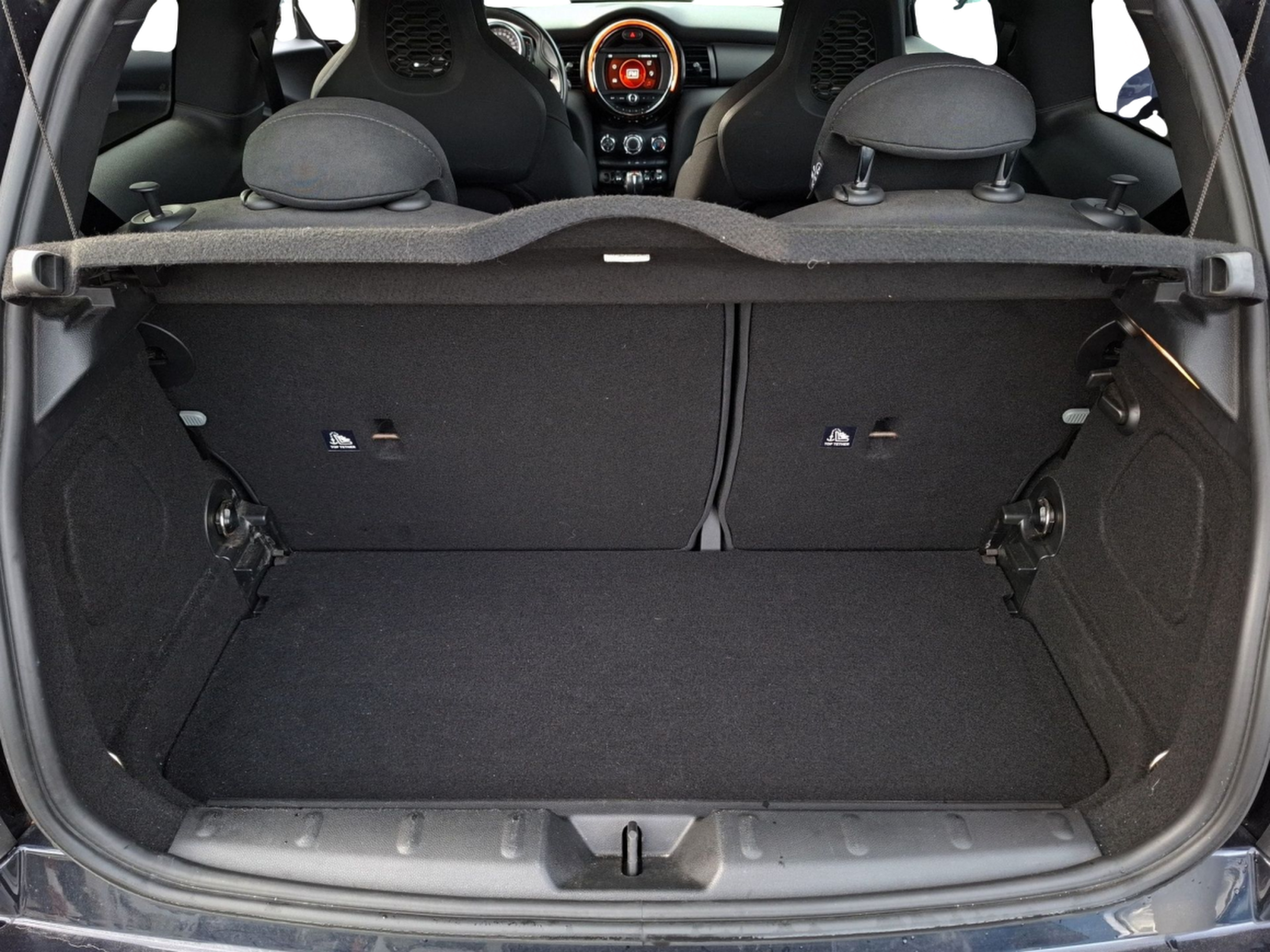 fotoG 23 del MINI MINI 3 Portas One 75 kW (102 CV) 102cv Gasolina de 2020 em Vila Nova de Gaia