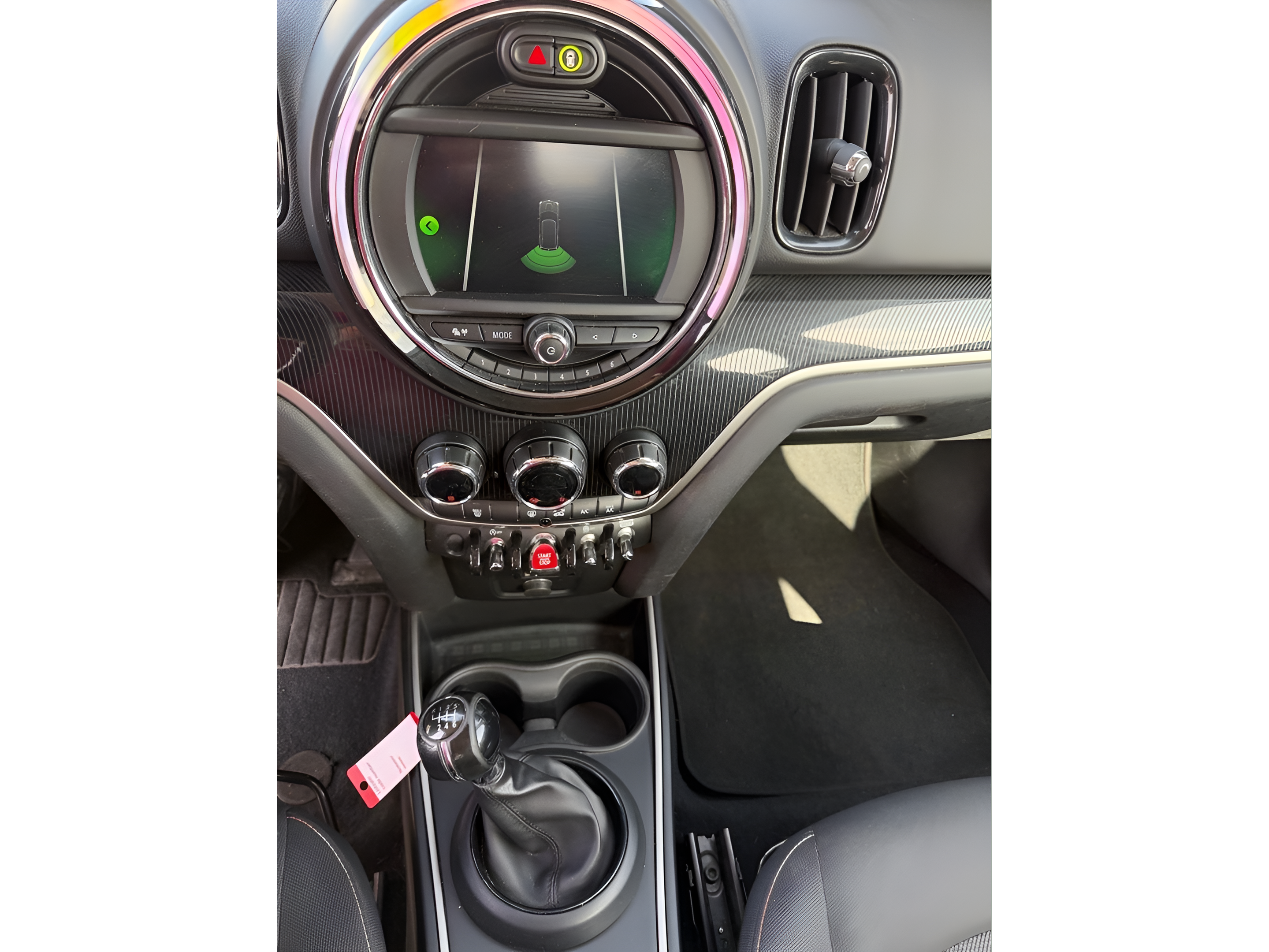 fotoG 15 del MINI MINI Countryman One 75 kW (102 CV) 102cv Gasolina de 2019 em Vila Nova de Gaia