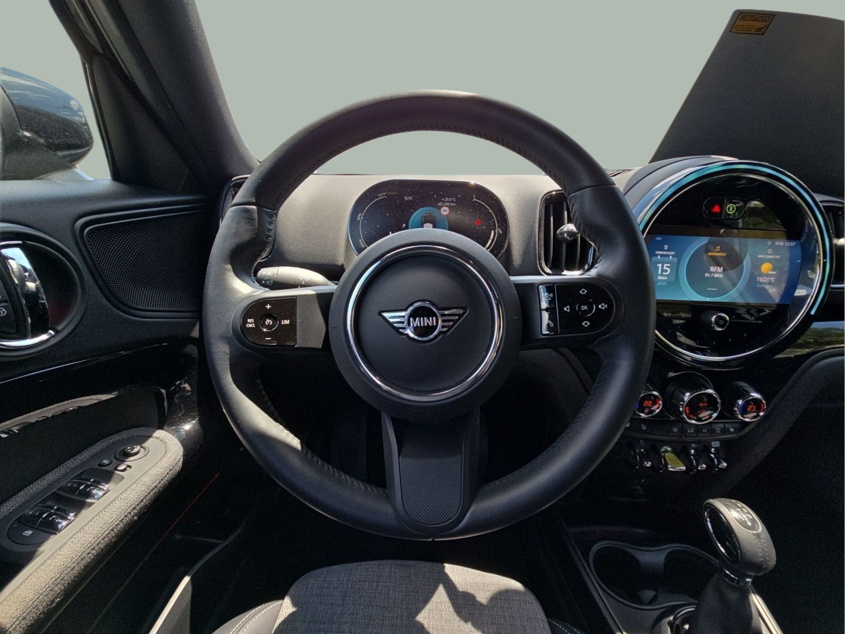 fotoG 14 del MINI MINI Countryman Cooper S E ALL4 162 kW (220 CV) 220cv Elétrico / Gasolina Híbrido de 2023 em Bragança