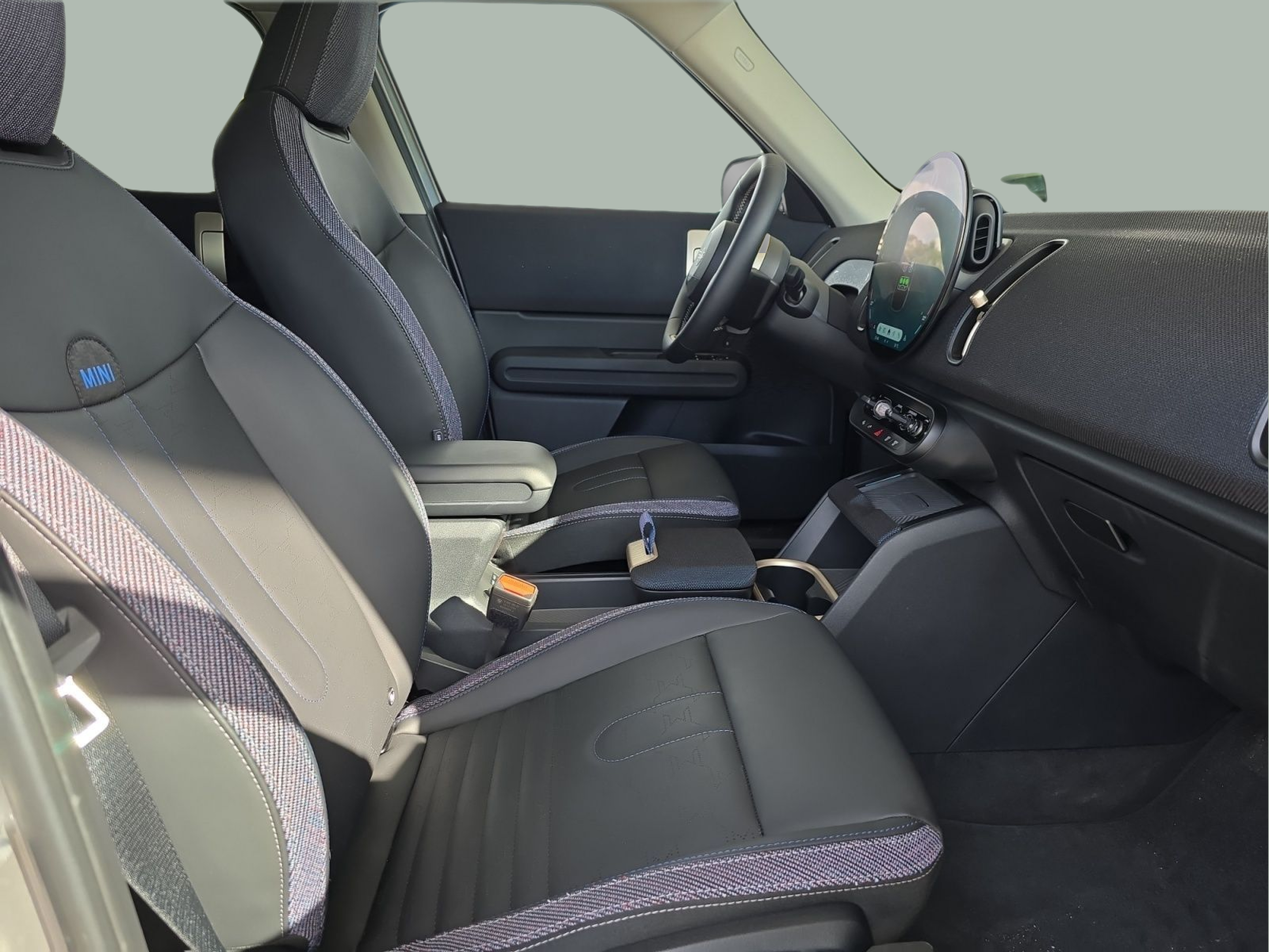 fotoG 7 del MINI MINI Countryman Cooper 125 kW (170 CV) 170cv Gasolina de 2024 em Bragança