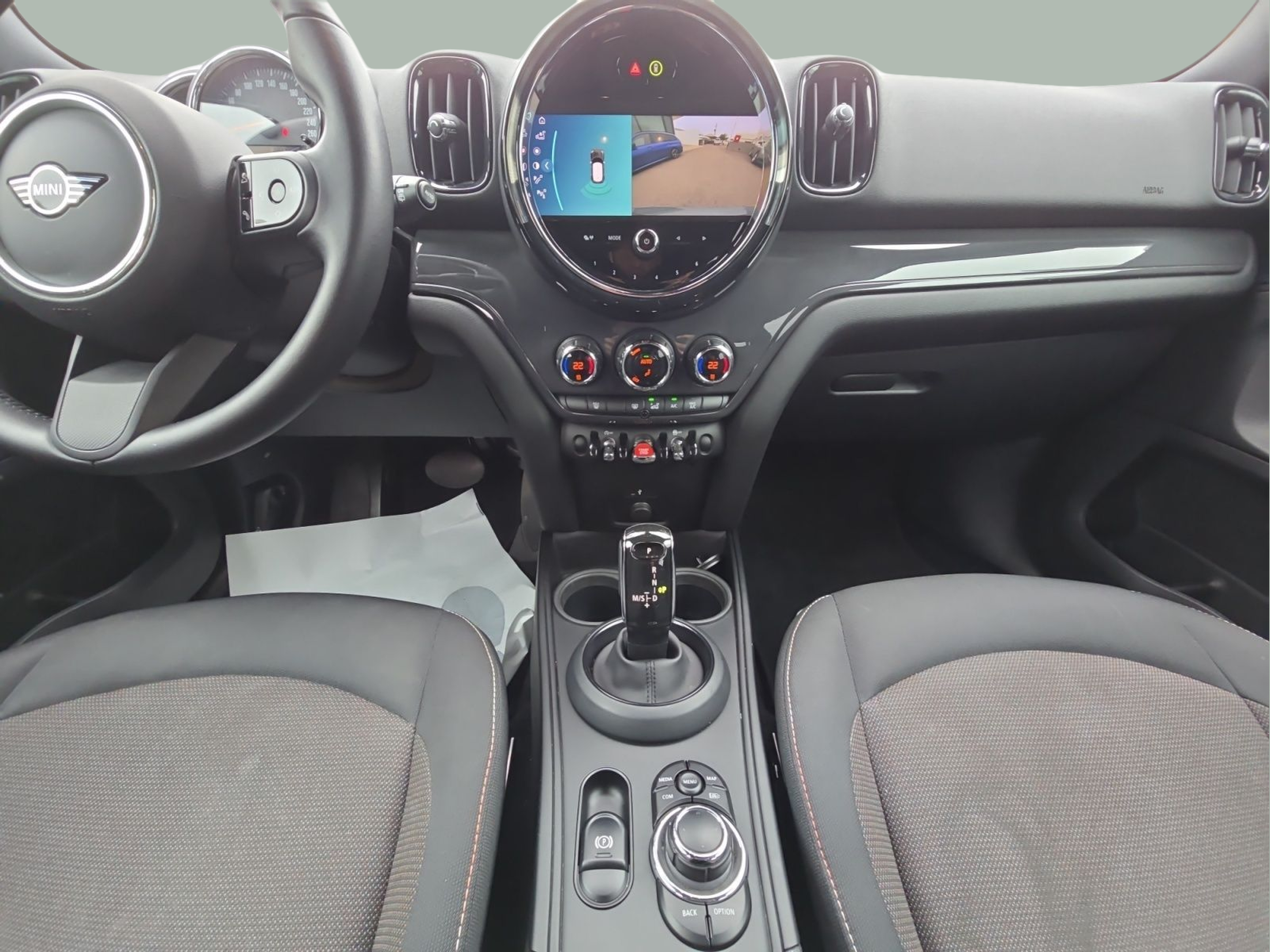 fotoG 15 del MINI MINI Countryman One 75 kW (102 CV) 102cv Gasolina de 2022 em Bragança