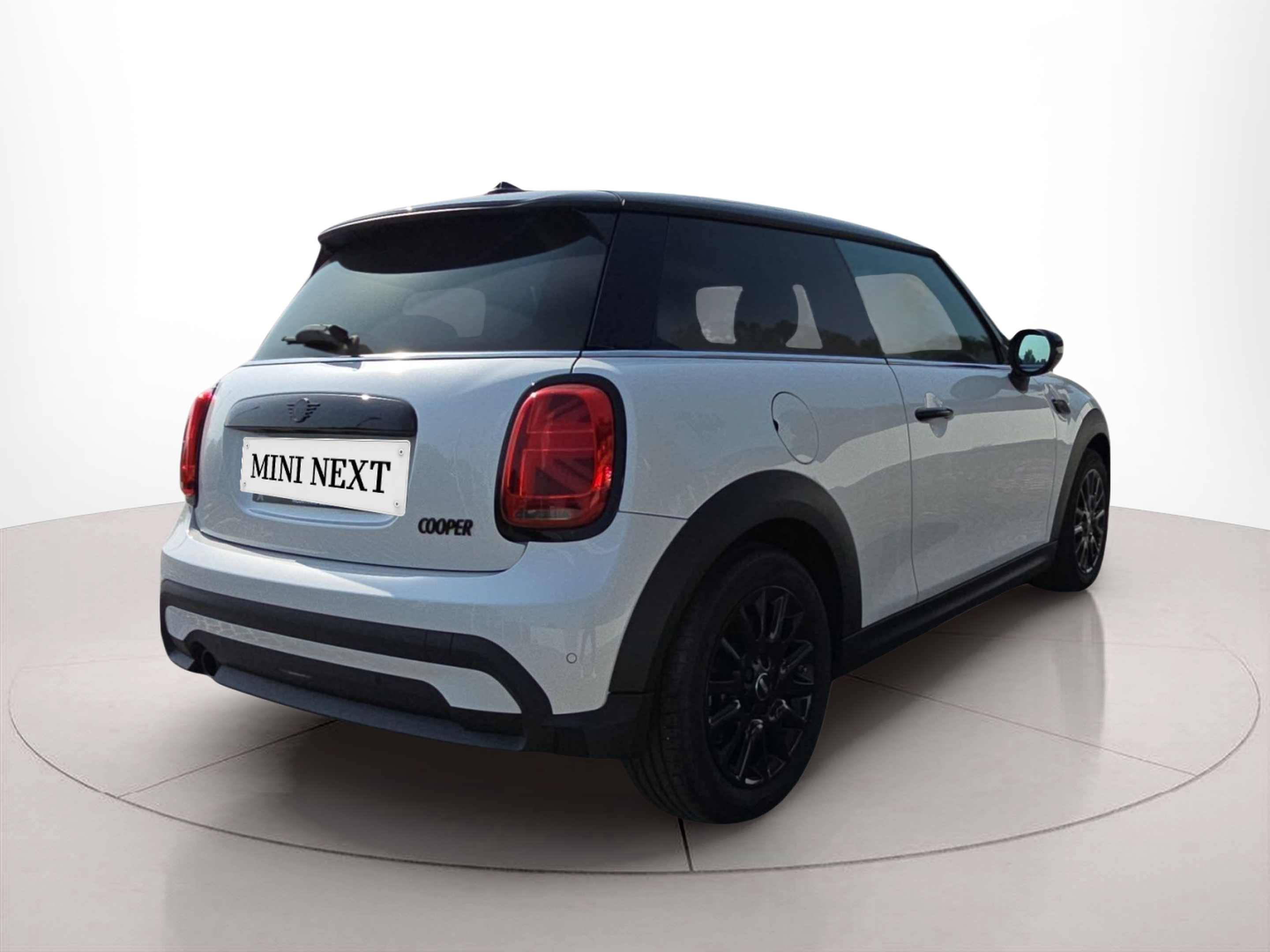 fotoG 3 del MINI MINI 3 Portas Cooper 100 kW (136 CV) 136cv Gasolina de 2024 em Bragança
