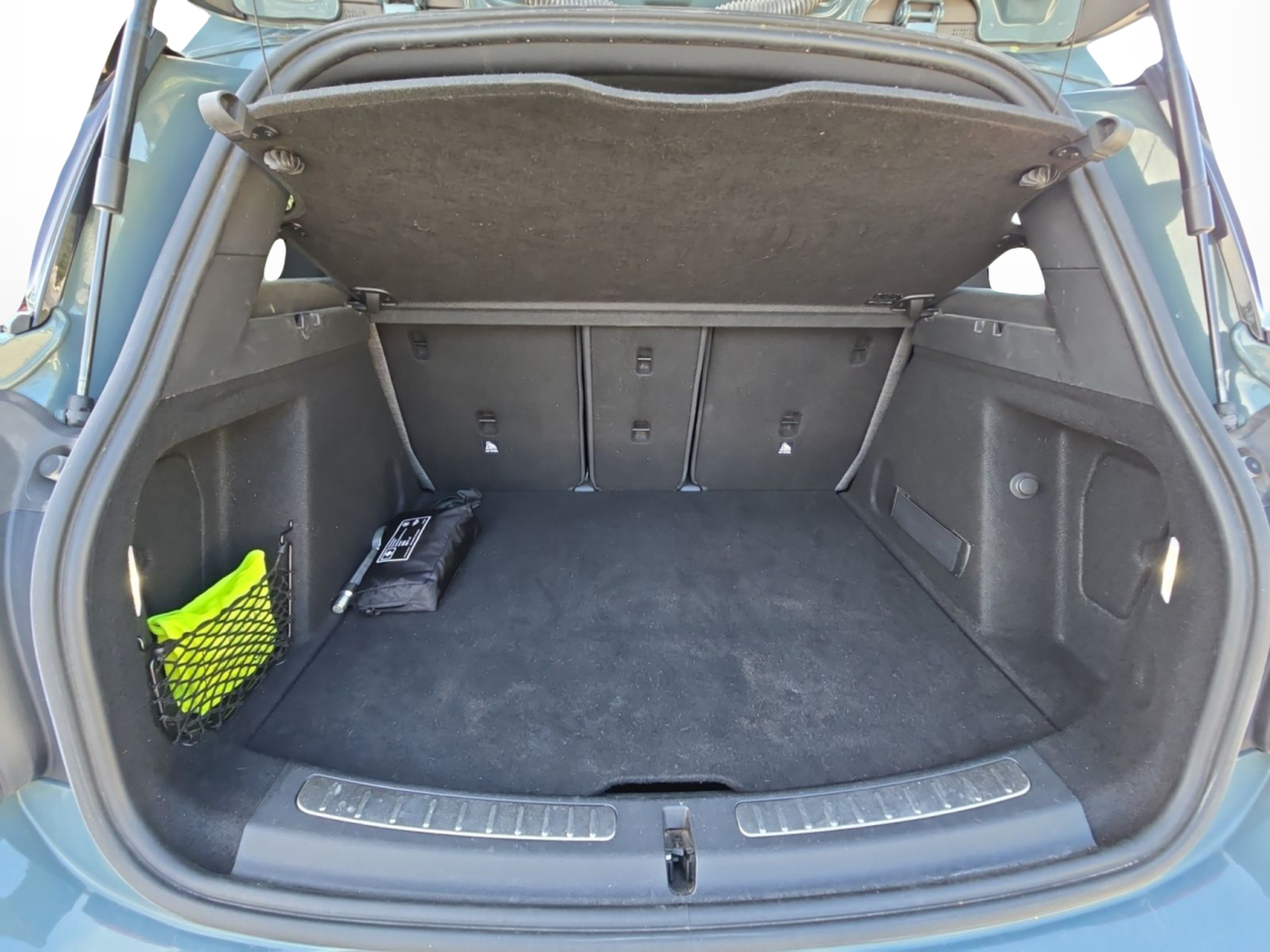 fotoG 16 del MINI MINI Countryman One 75 kW (102 CV) 102cv Gasolina de 2020 em Bragança