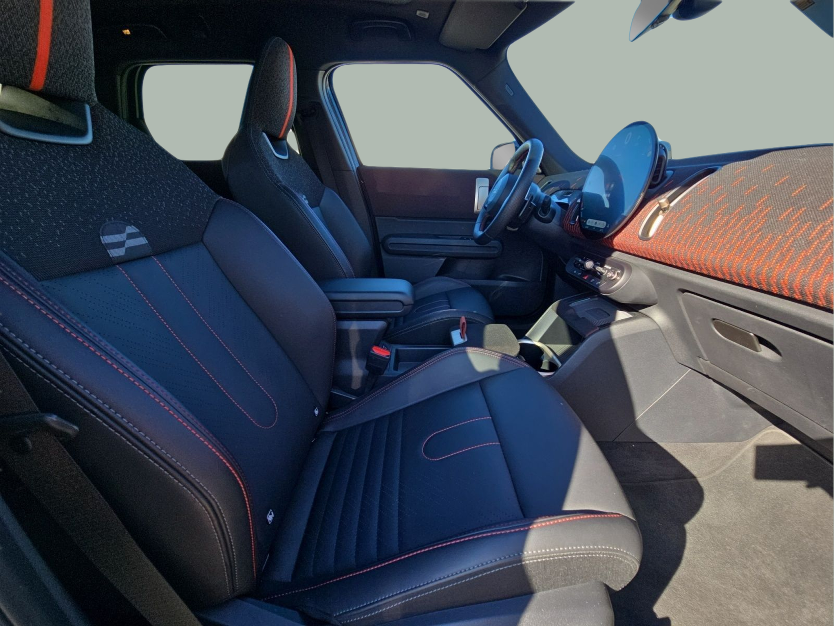 fotoG 7 del MINI MINI Countryman John Cooper Works ALL4 221 kW (300 CV) 300cv Gasolina de 2024 em Bragança