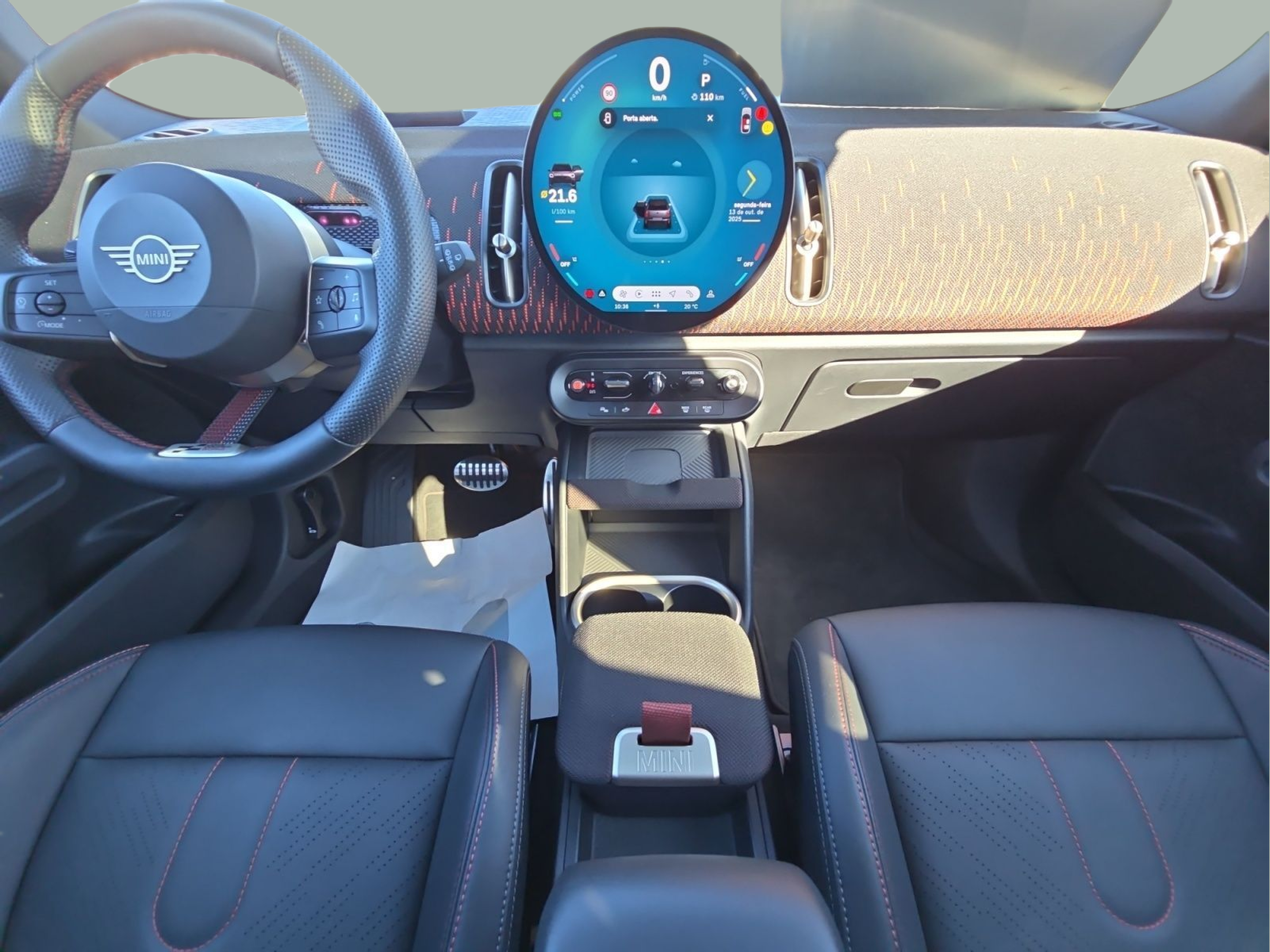 fotoG 12 del MINI MINI Countryman John Cooper Works ALL4 221 kW (300 CV) 300cv Gasolina de 2024 em Bragança