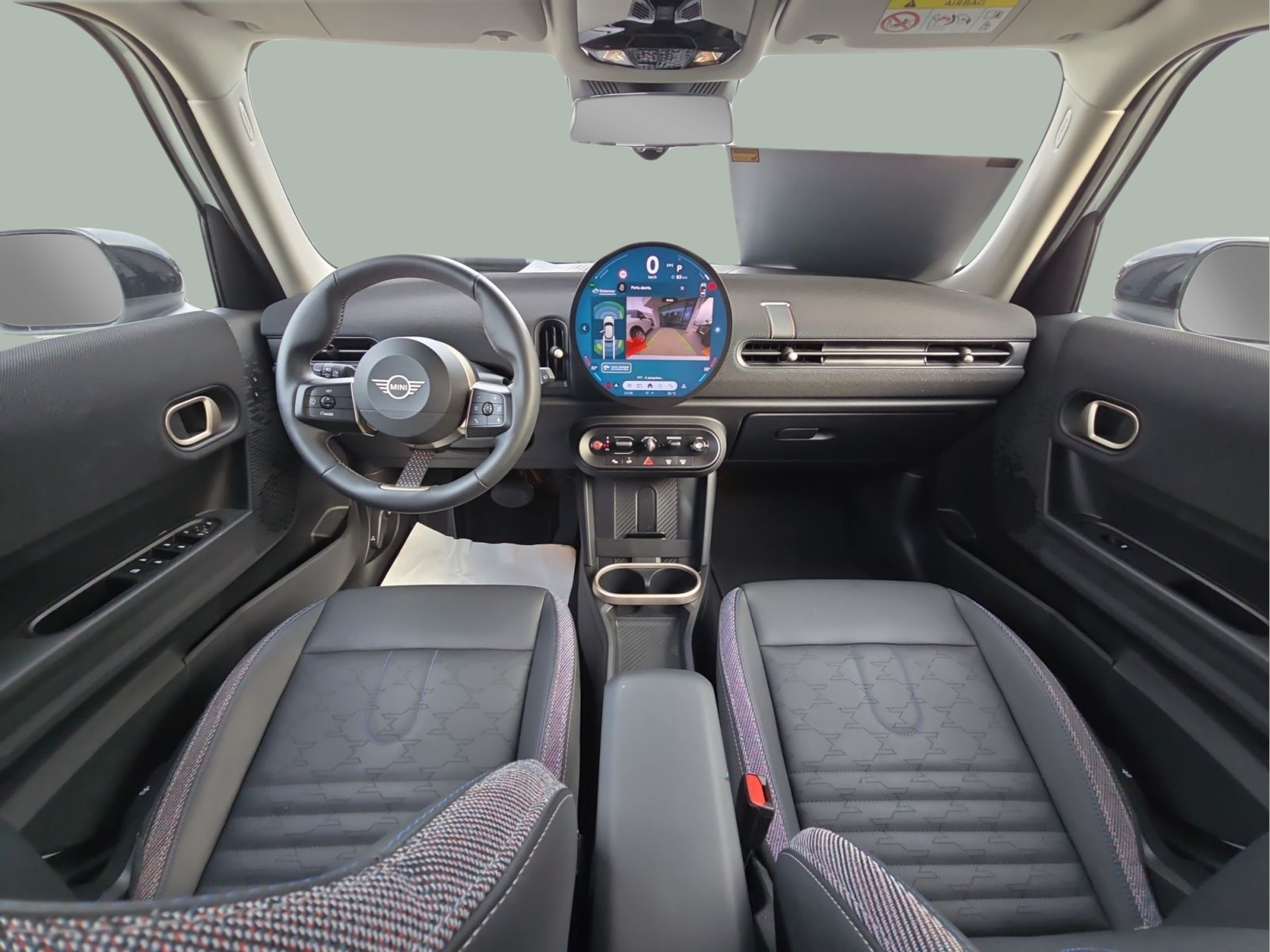 fotoG 6 del MINI MINI 5 Portas Cooper 115 kW (156 CV) 156cv Gasolina de 2025 em Bragança