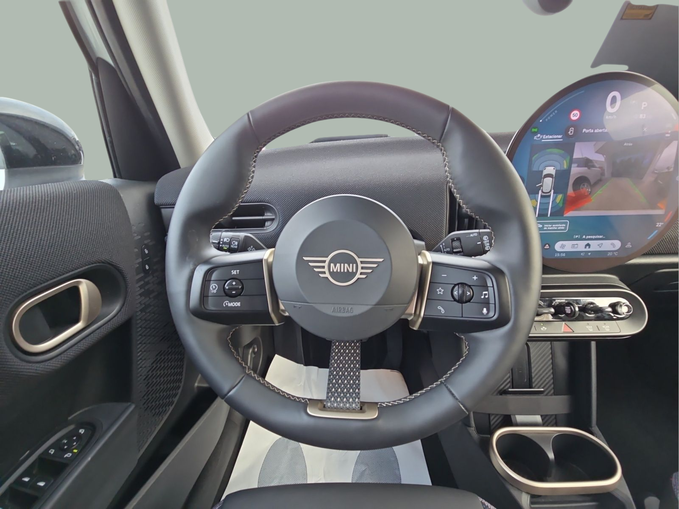 fotoG 15 del MINI MINI 5 Portas Cooper 115 kW (156 CV) 156cv Gasolina de 2025 em Bragança