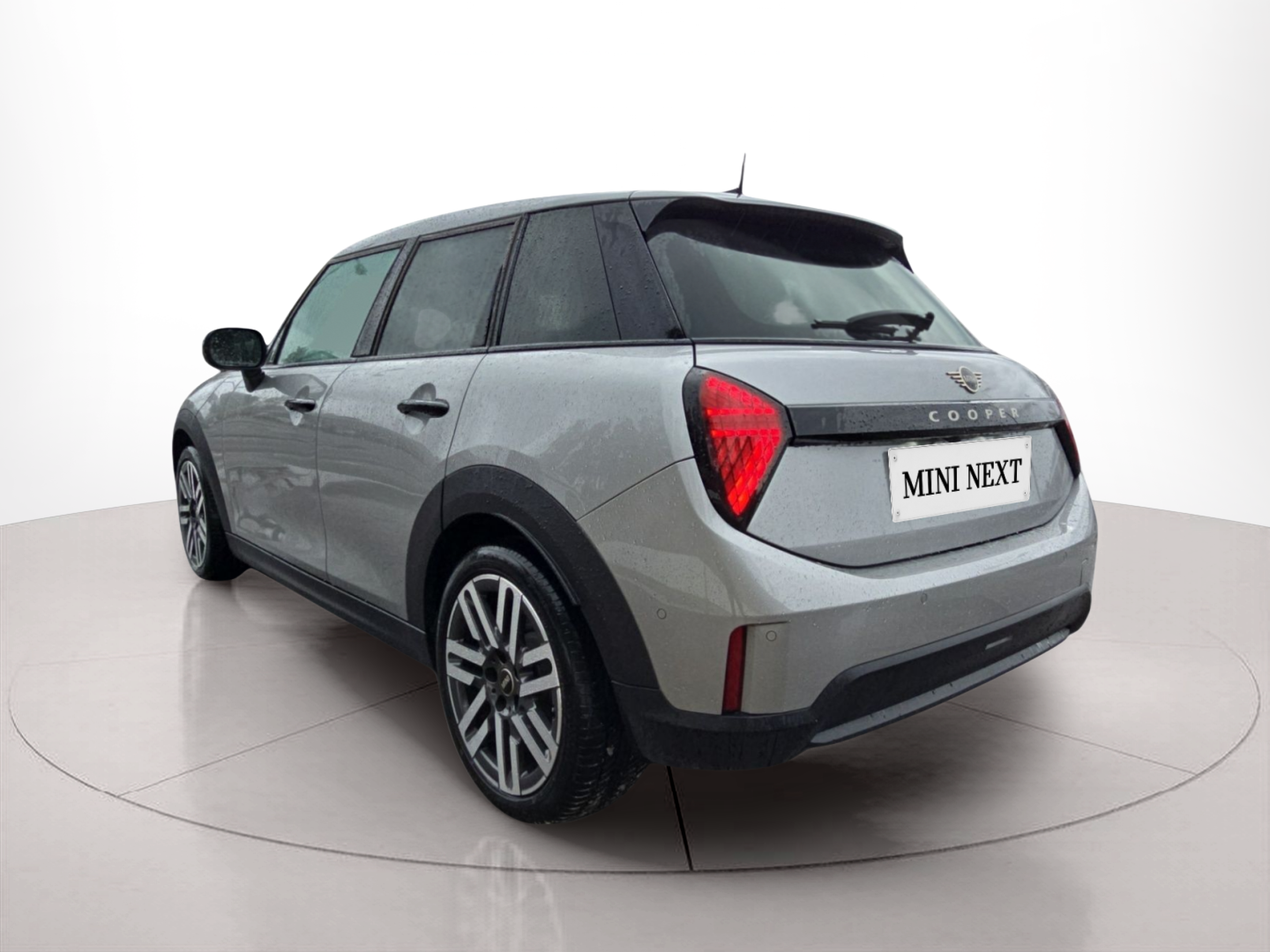 fotoG 10 del MINI MINI 5 Portas Cooper 115 kW (156 CV) 156cv Gasolina de 2025 em Bragança