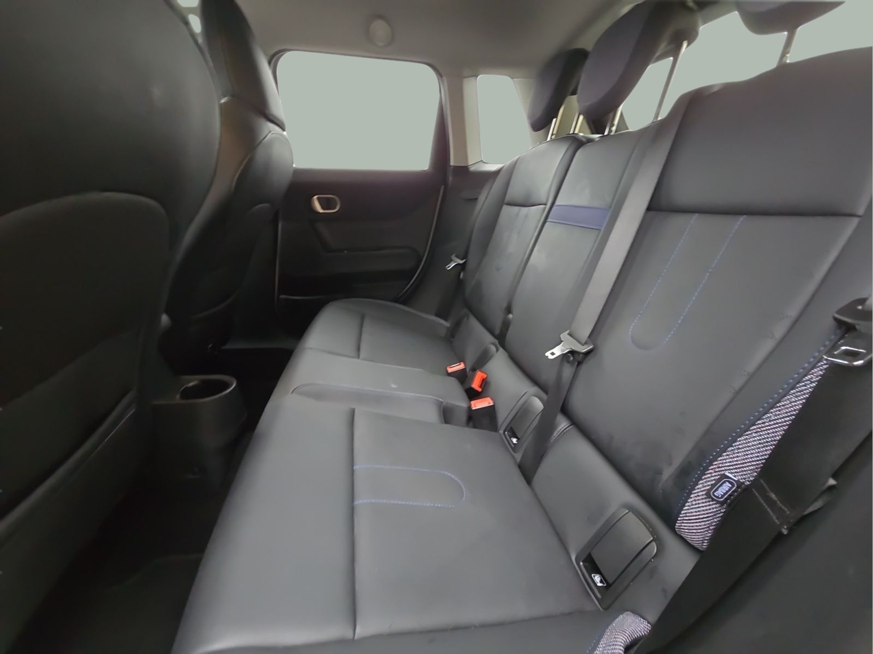 fotoG 8 del MINI MINI 5 Portas Cooper 115 kW (156 CV) 156cv Gasolina de 2025 em Bragança