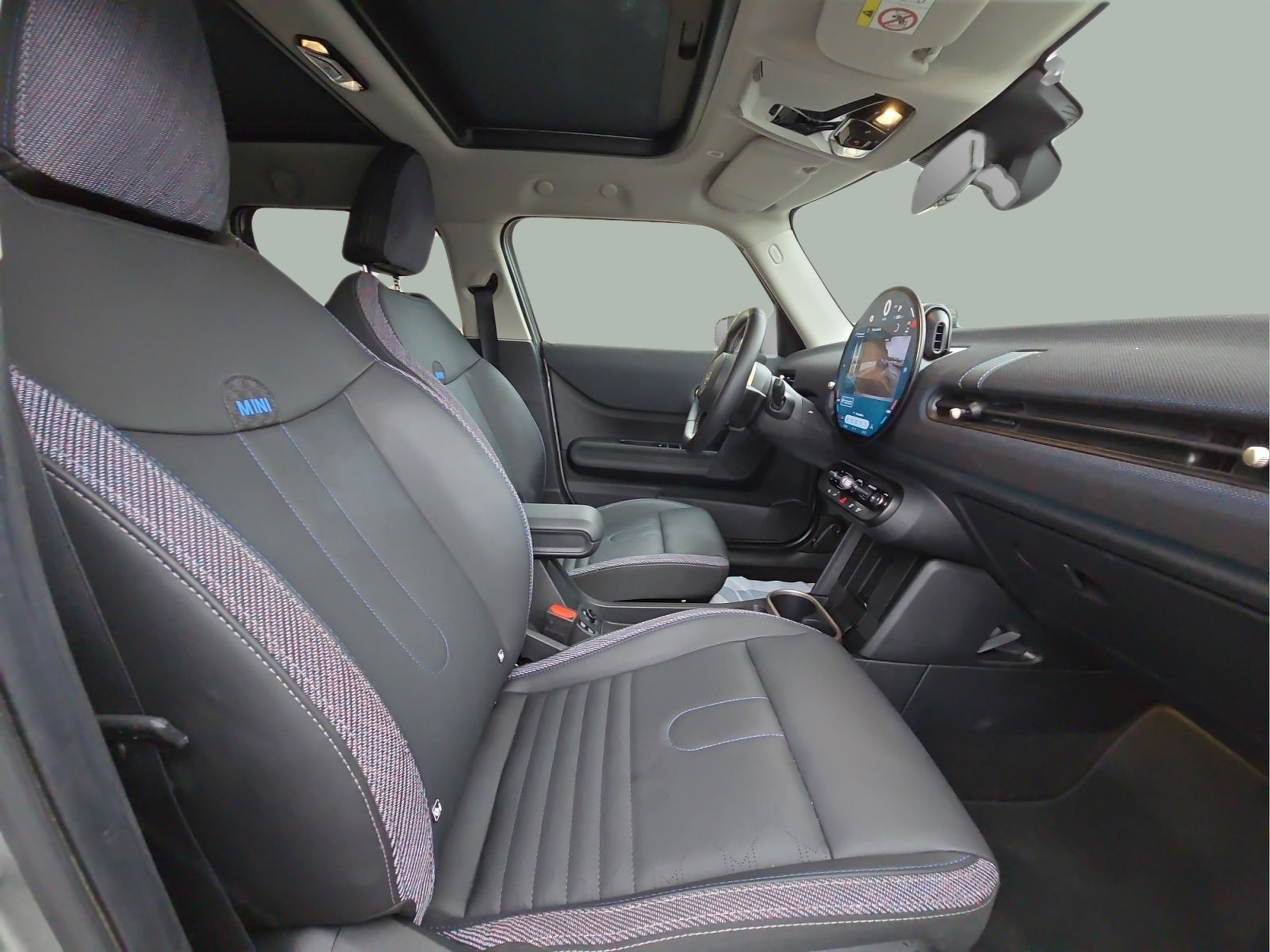 fotoG 7 del MINI MINI 5 Portas Cooper 115 kW (156 CV) 156cv Gasolina de 2025 em Bragança