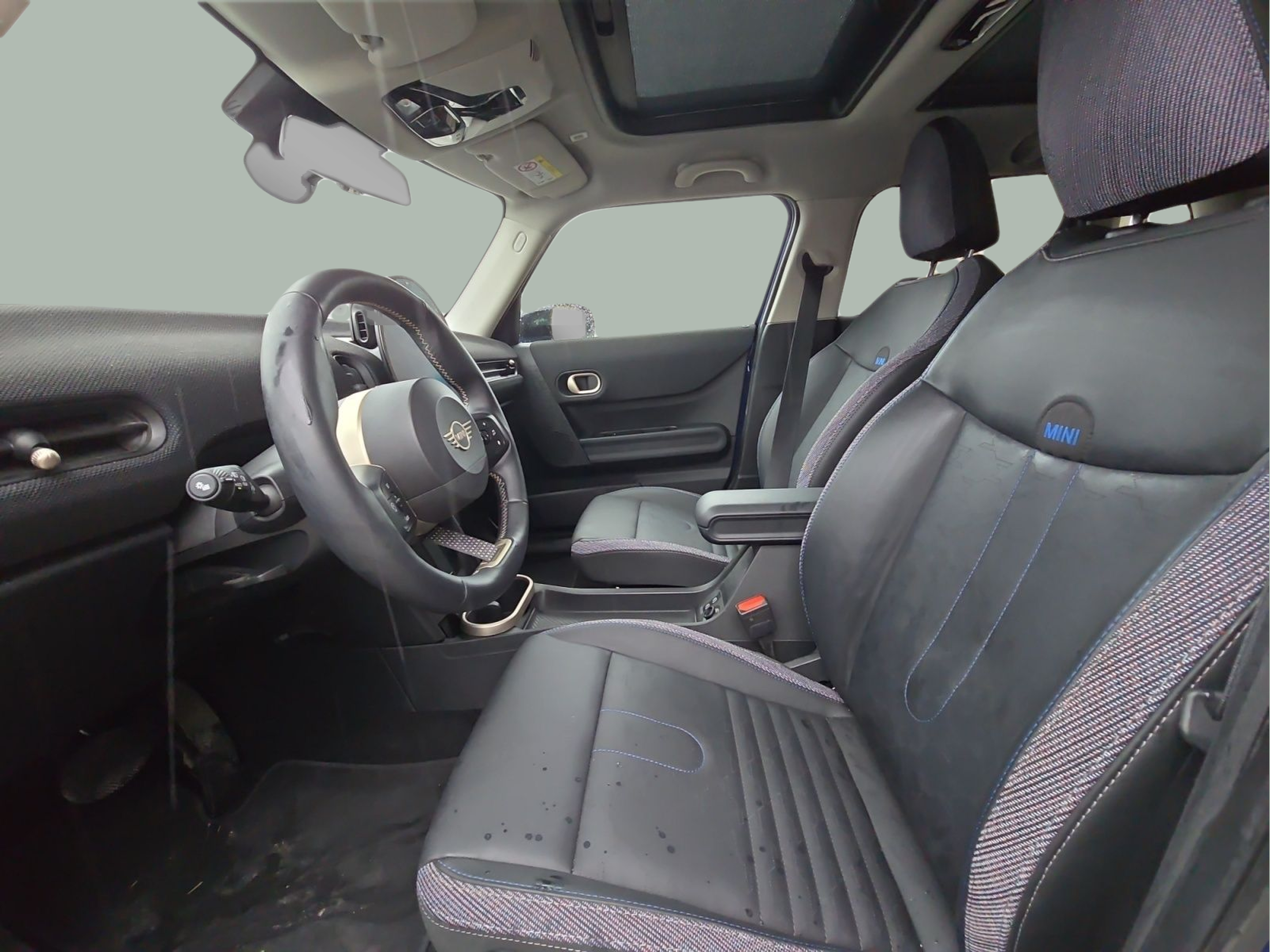 fotoG 12 del MINI MINI 5 Portas Cooper 115 kW (156 CV) 156cv Gasolina de 2025 em Bragança