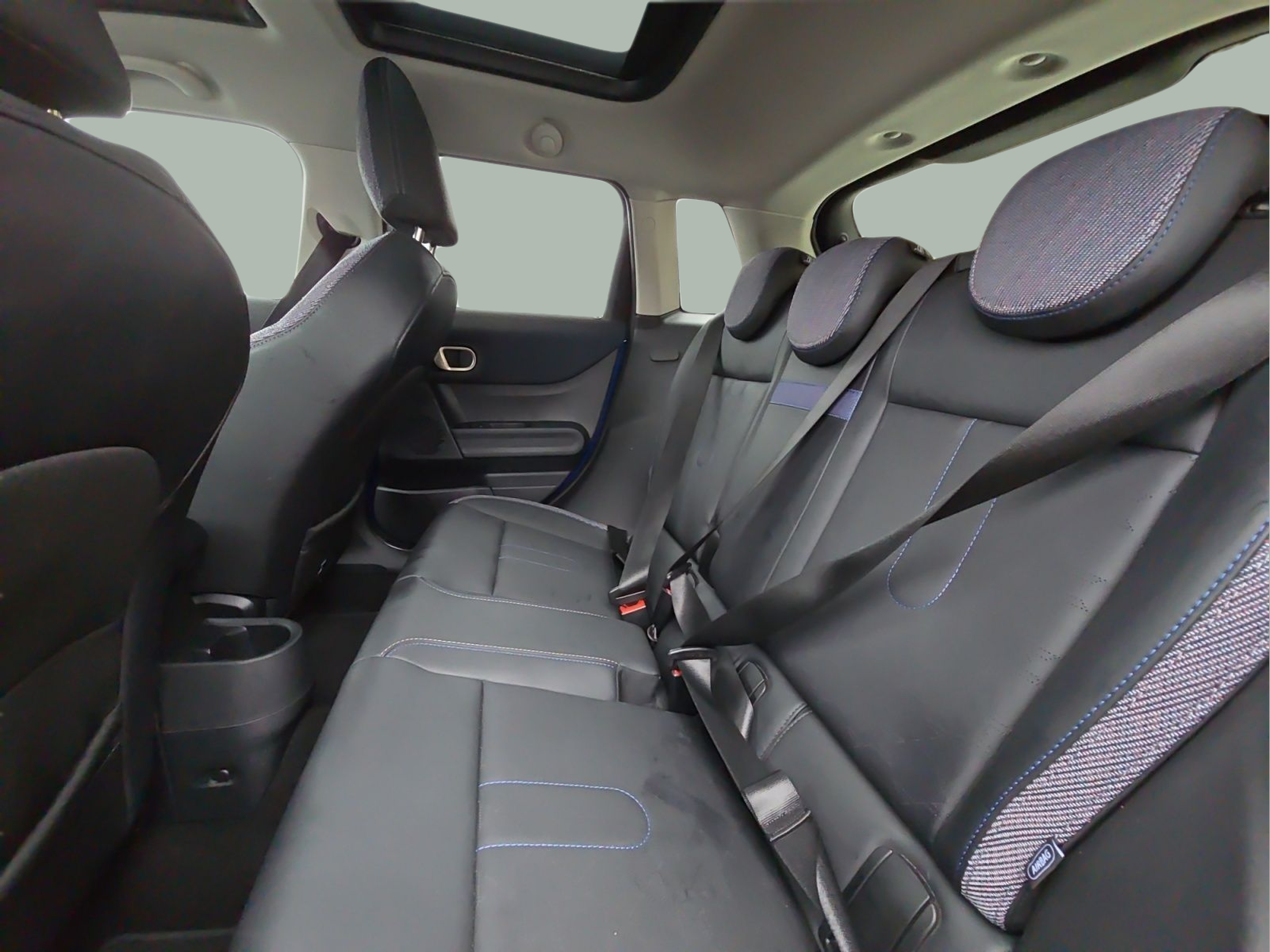 fotoG 8 del MINI MINI 5 Portas Cooper 115 kW (156 CV) 156cv Gasolina de 2025 em Bragança