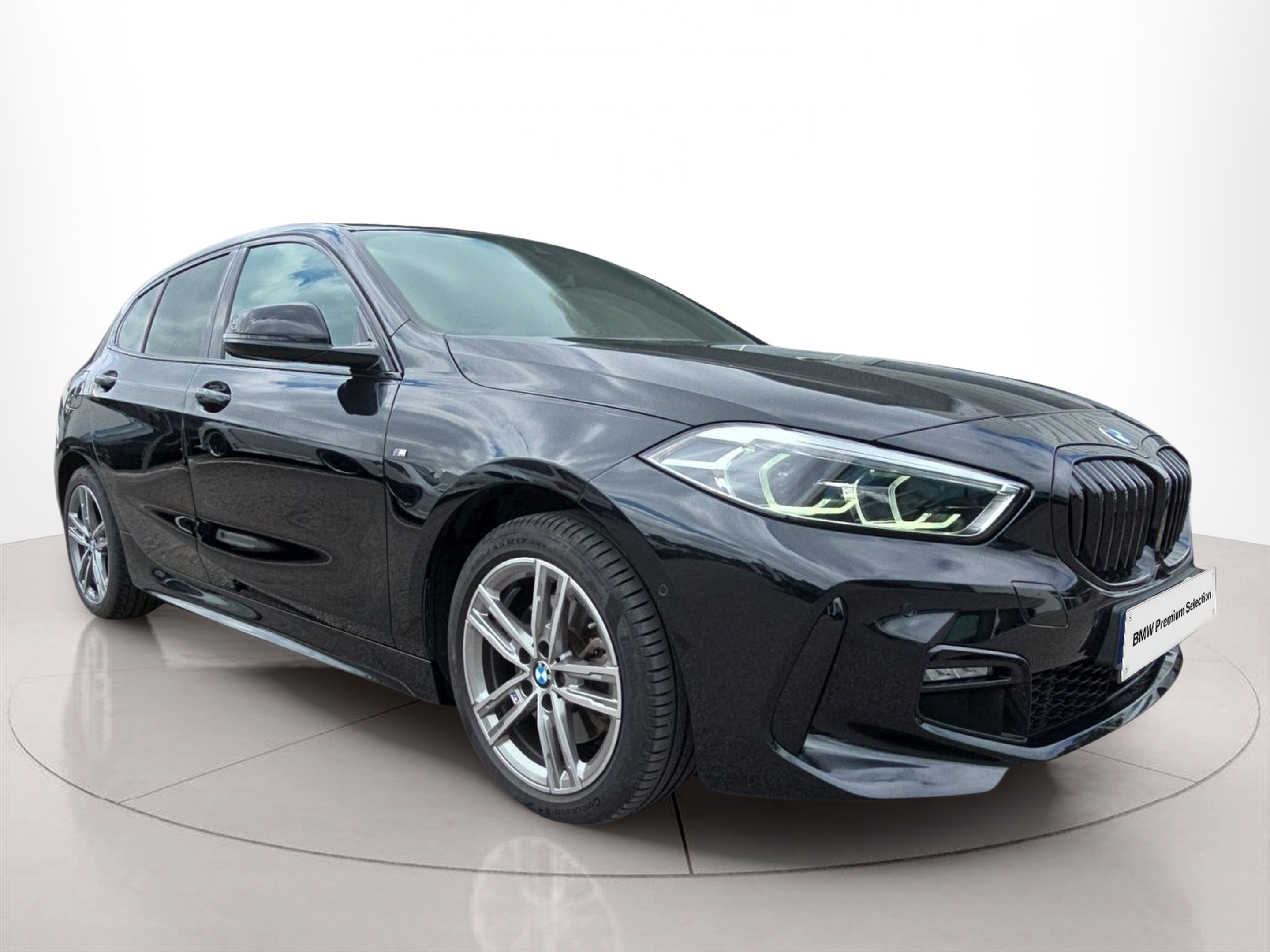 BMW Série 1 116d color Negro. Año 2023. 85KW(116CV). Diesel. En concesionario MCoutinho - Viseu de Viseu