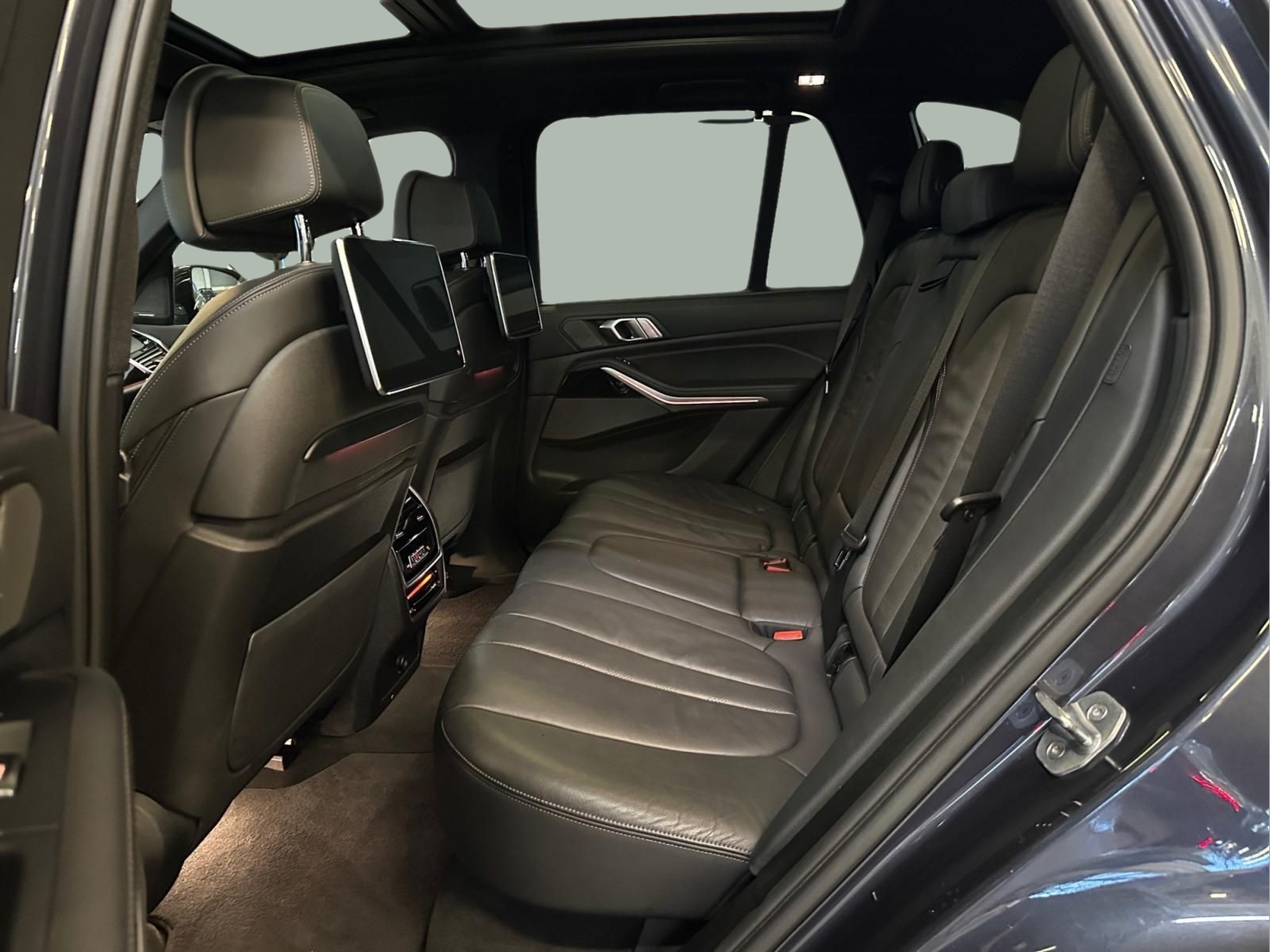 BMW X5 xDrive45e color Gris. Año 2020. 290KW(394CV). Elétrico / Gasolina Híbrido. En concesionario MCoutinho - Vila Real de Vila Real