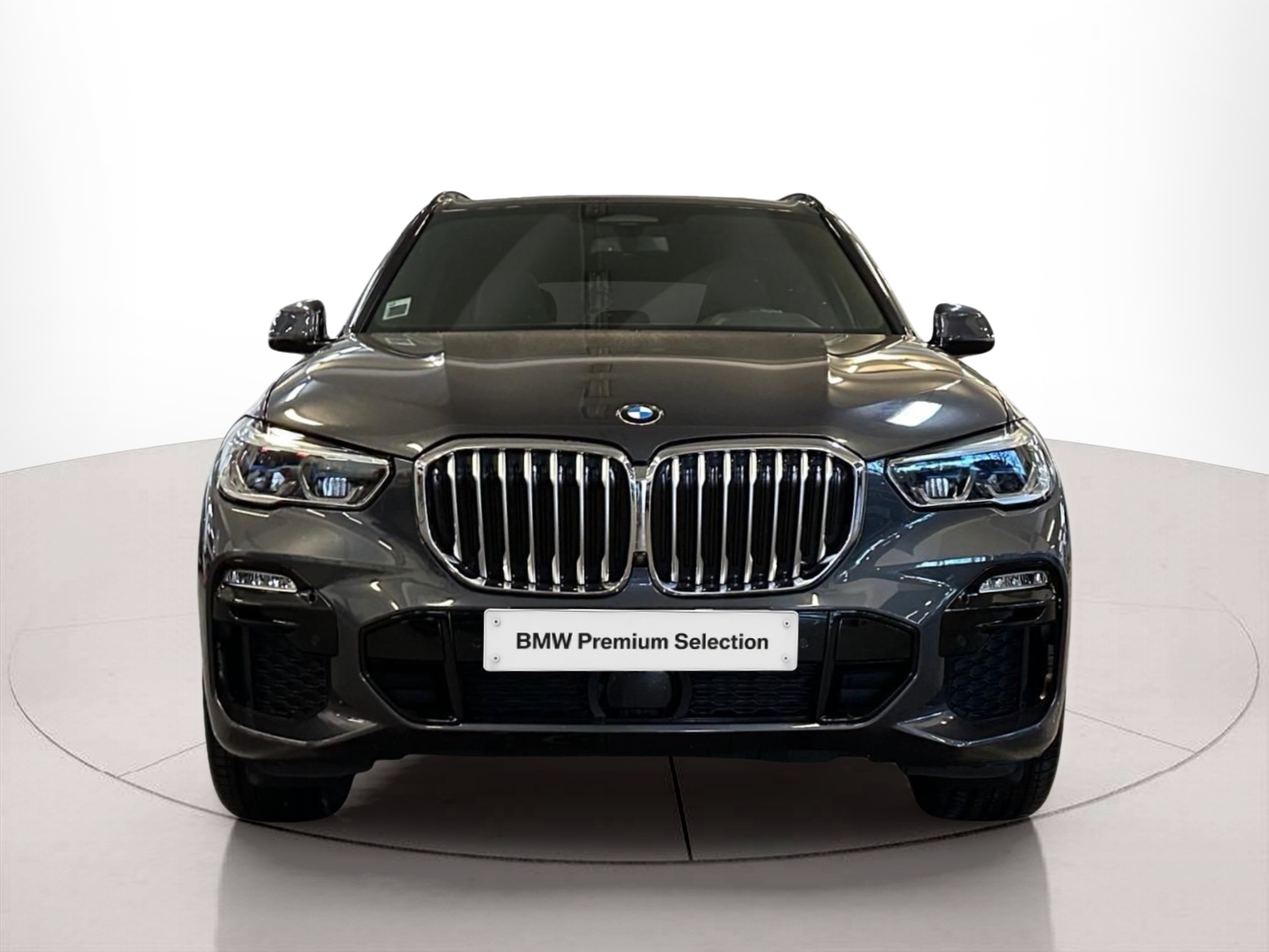 Fotos de BMW X5 xDrive45e color Gris. Año 2020. 290KW(394CV). Elétrico / Gasolina Híbrido. En concesionario MCoutinho - Vila Real de Vila Real