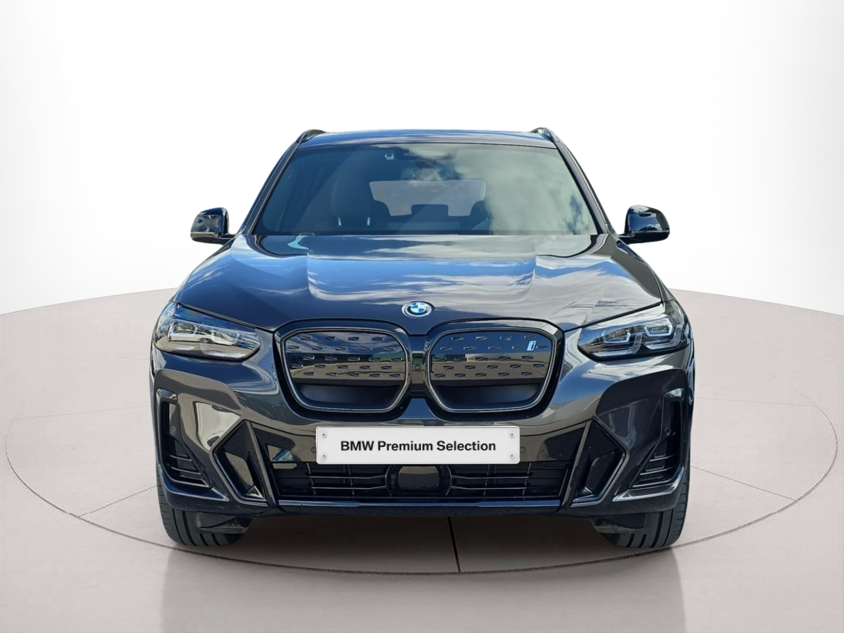 Fotos de BMW iX3 iX3 80 kWh color Gris. Año 2024. 210KW(286CV). Elétrico. En concesionario MCoutinho Bomcar Coimbra de Coimbra